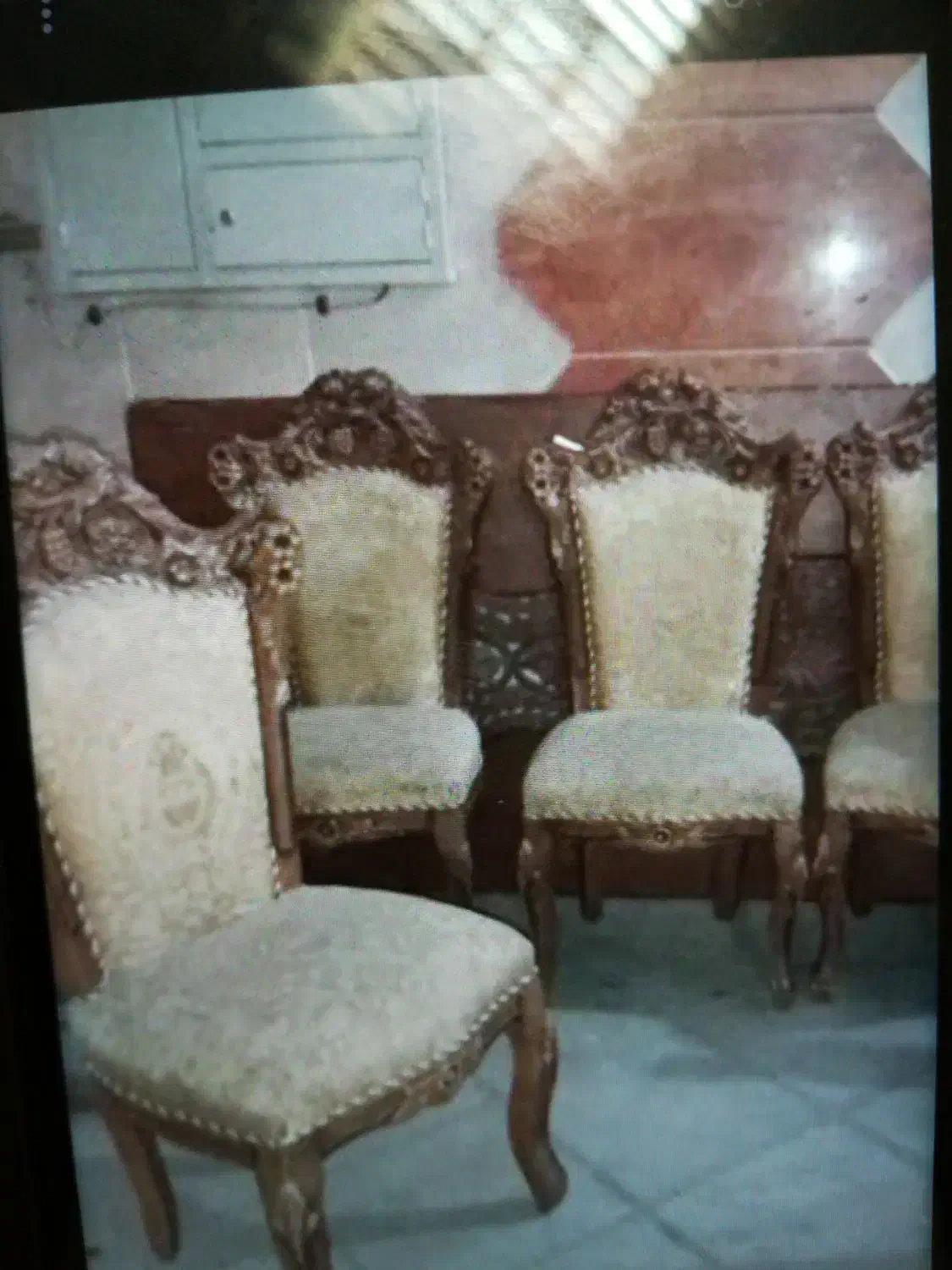 ناهارخوری چوبی|میز و صندلی غذاخوری|شاهینشهر, فردوسی|دیوار