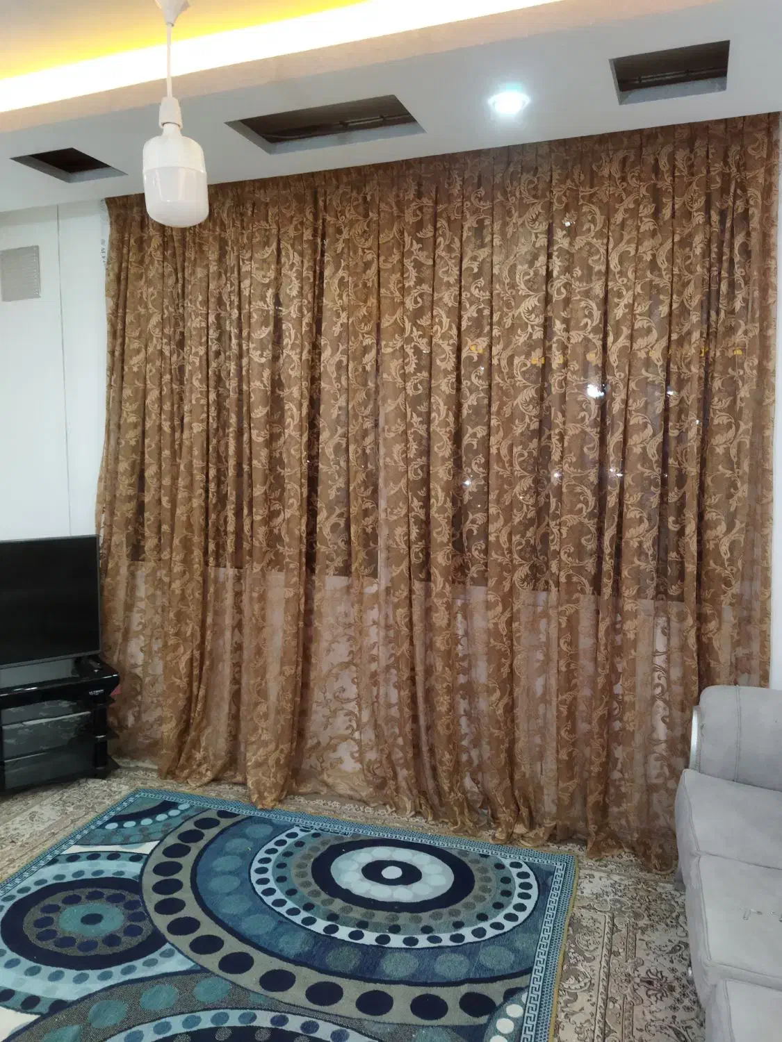 دوعدد پرده پذیرایی کامل با متعلقات|پرده، رانر، رومیزی|اصفهان, کوجان|دیوار