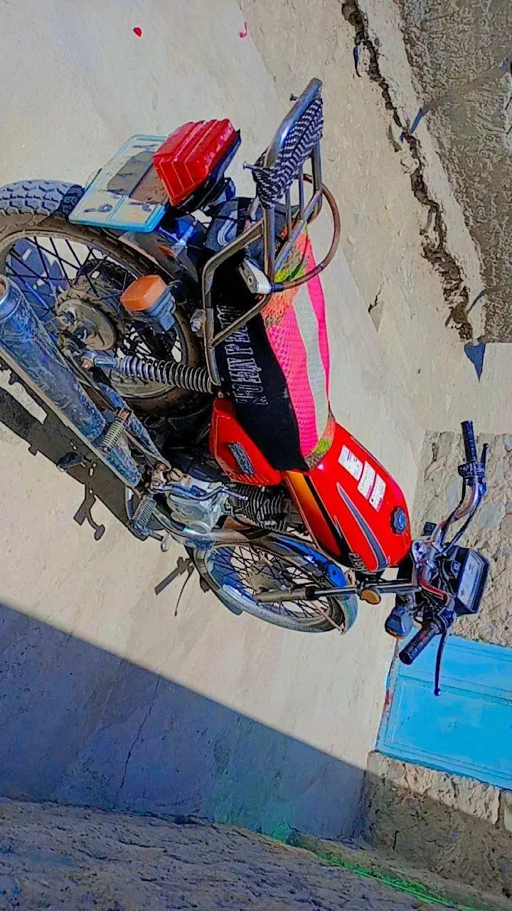 موتور سیکلت هوندا ۱۵۰مدل۱۳۹۲|موتورسیکلت|نیک شهر, |دیوار