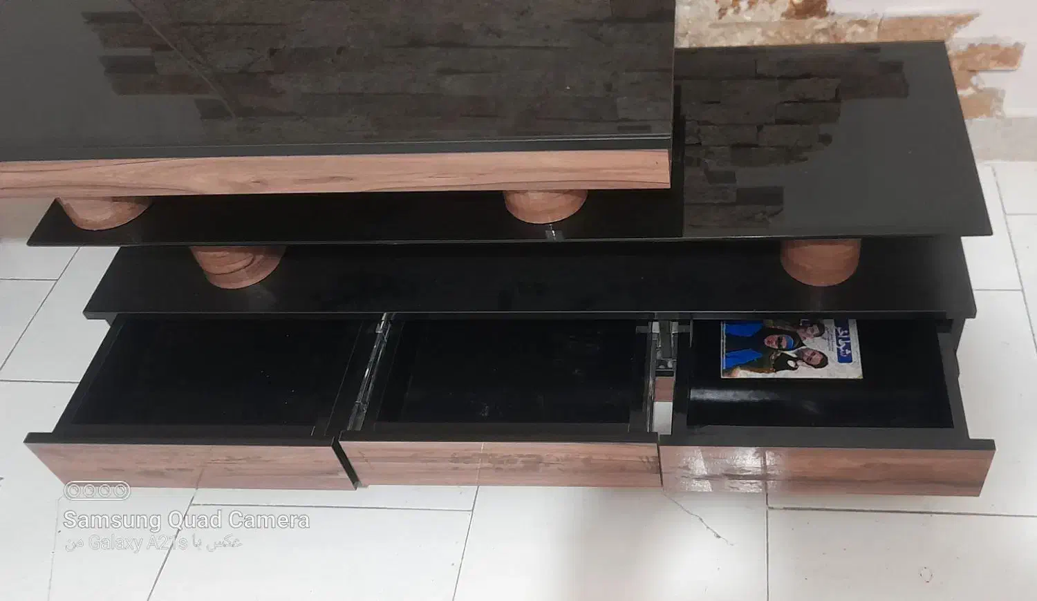 میزتلوزیون|میز تلویزیون|ری, دیلمان|دیوار