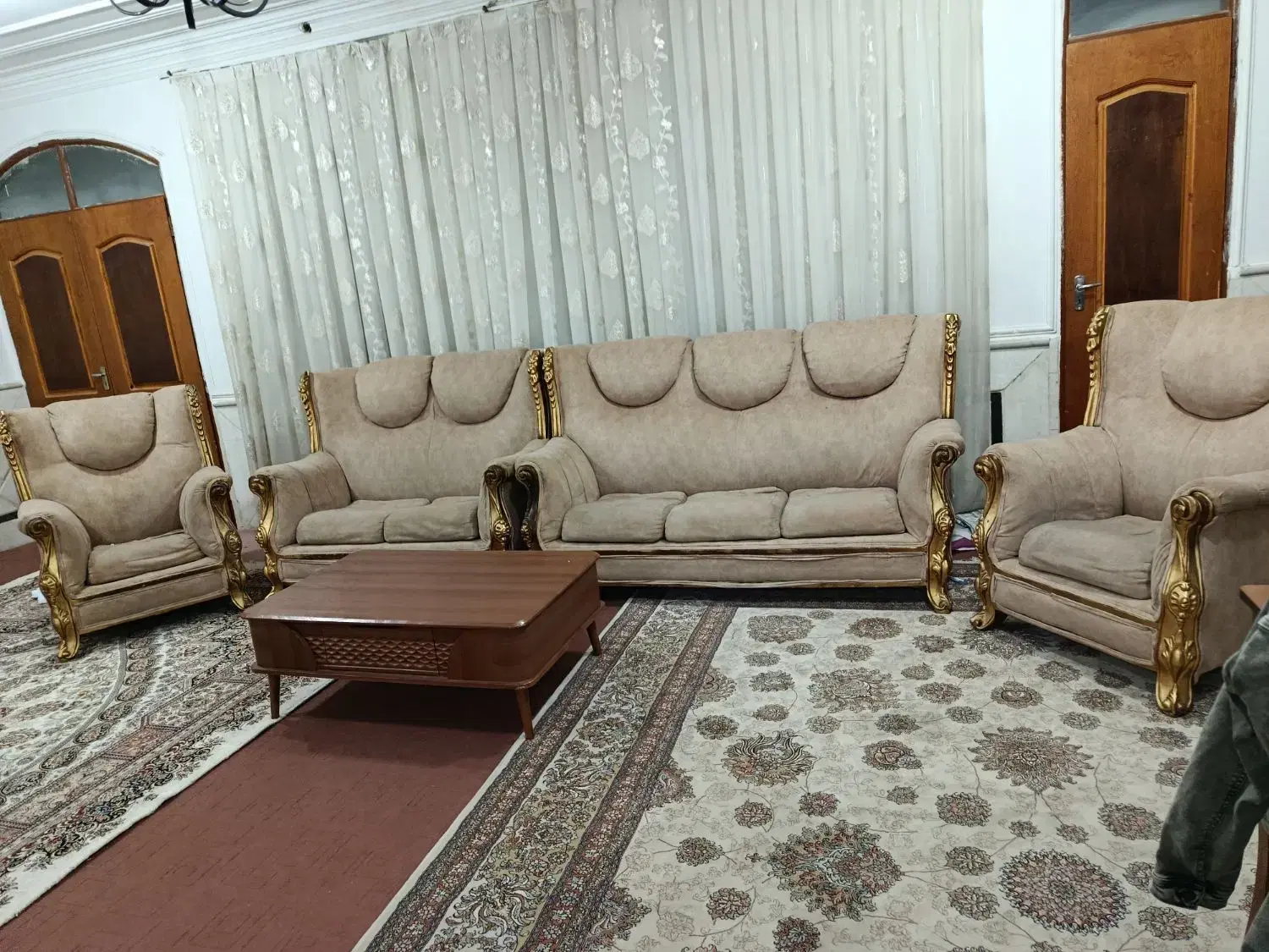 مبل۷ نفره|مبلمان خانگی و میز عسلی|زابل, |دیوار