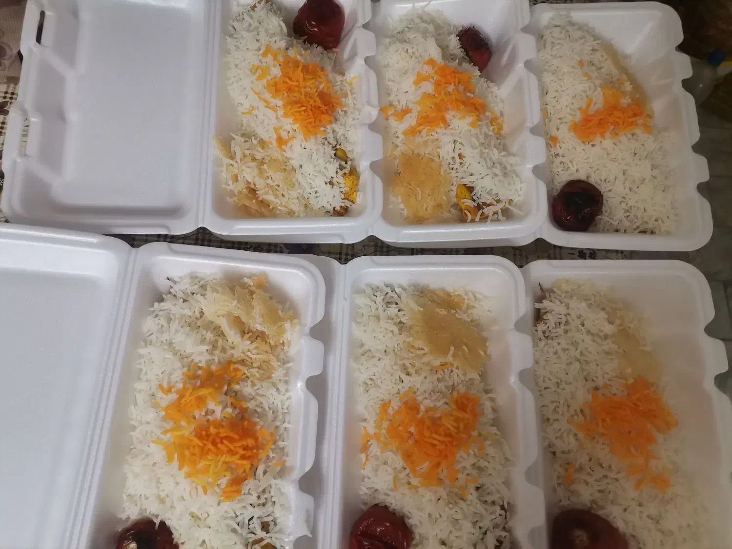 اشپزخانه بیرون بر دستپخت خانگی بابا|خدمات پذیرایی، مراسم|اردکان, |دیوار