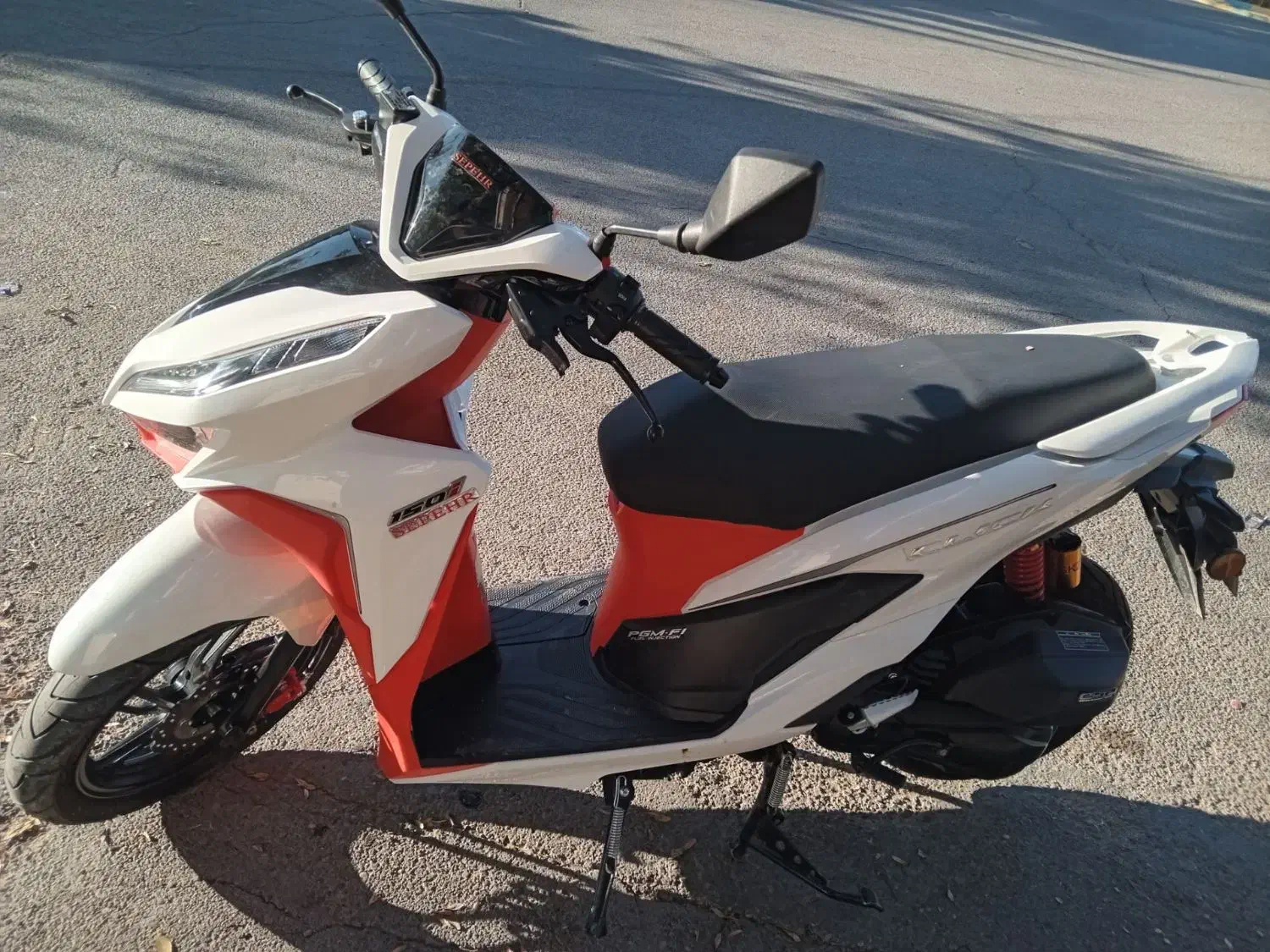 موتور کلیک|موتورسیکلت|خرمدشت, |دیوار