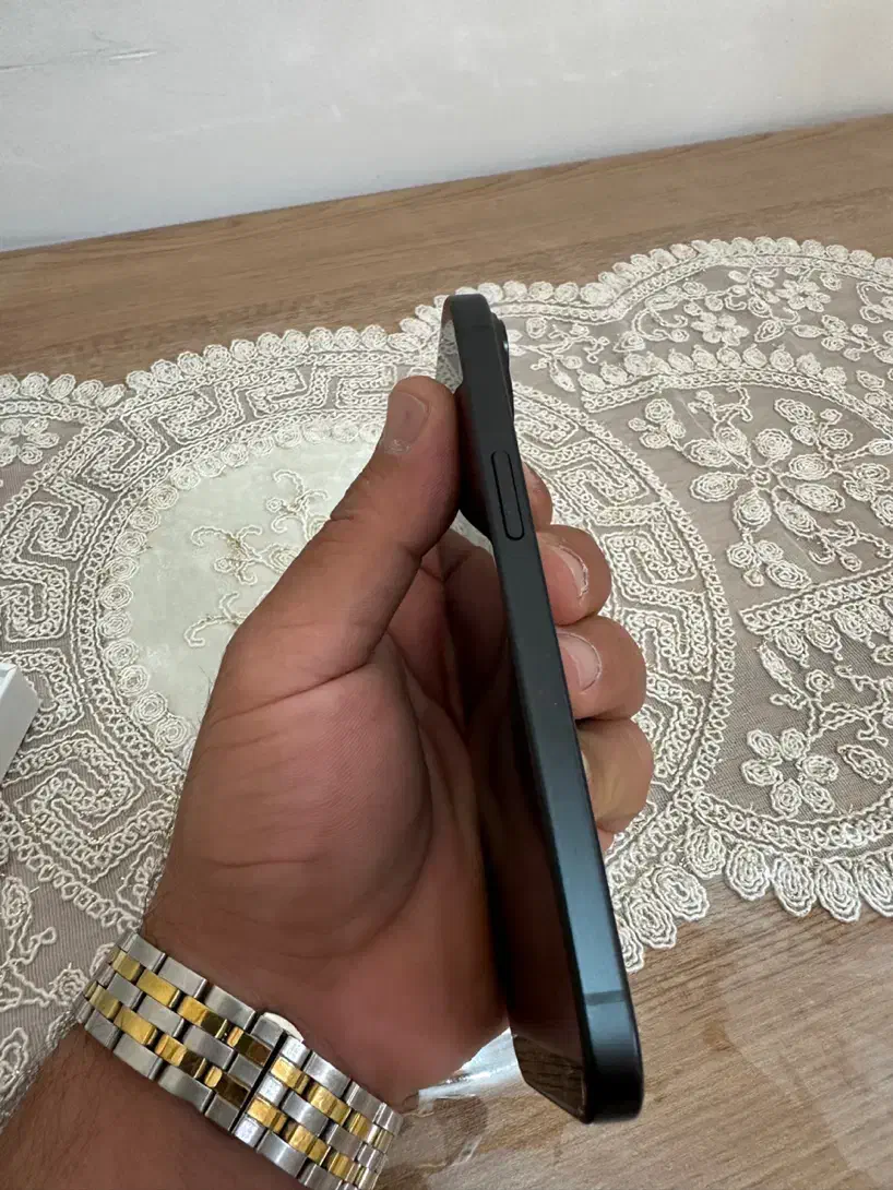 آیفون ۱۵ نرمال|موبایل|ایلام, |دیوار