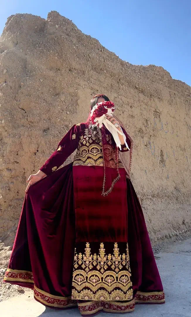 ۱۷دست لباس محلی فروشی|لباس|داراب, |دیوار