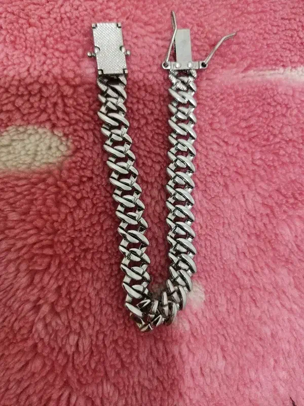 دستبند فول نگین|بدلیجات|رشت, کوی امام رضا|دیوار