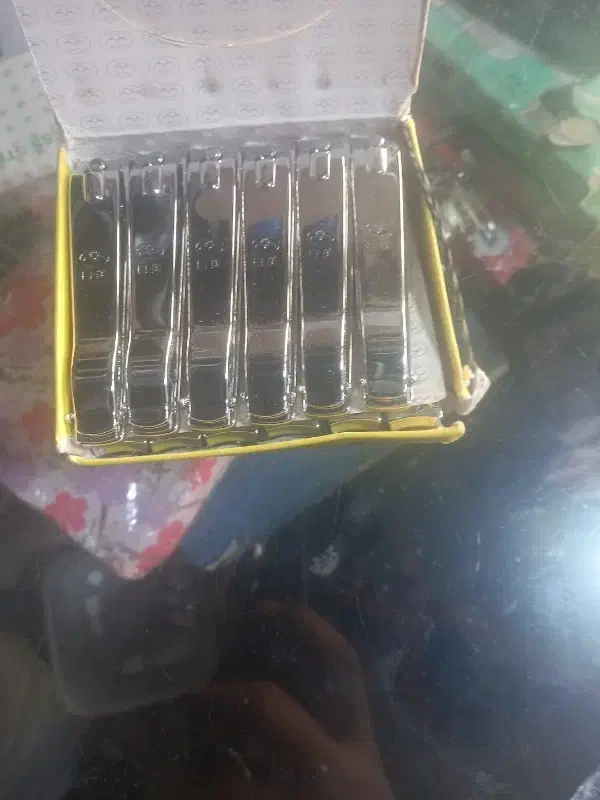 ناخن.گیرکره.ای|عمدهفروشی|قروه, |دیوار