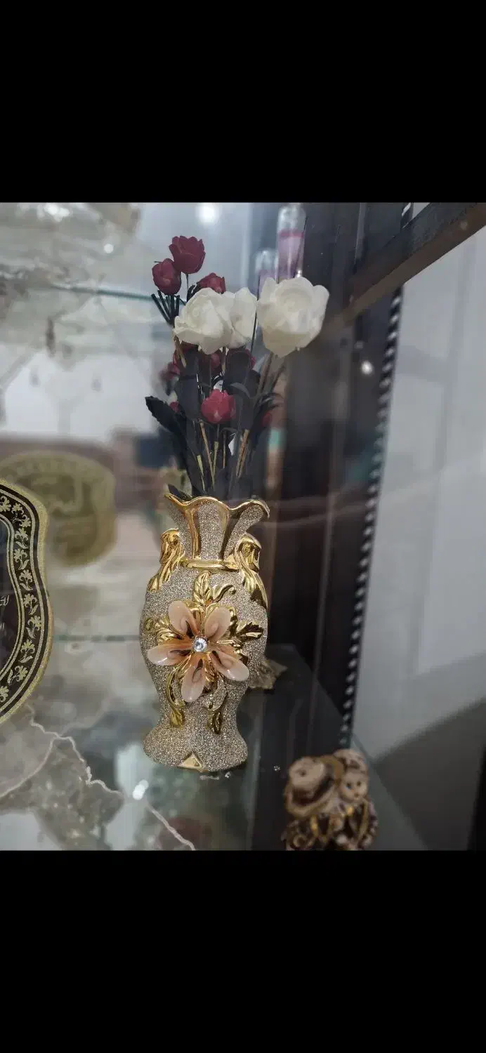 دکوری قو و گلدان طلایی|مجسمه، تندیس، ماکت|اردبیل, |دیوار