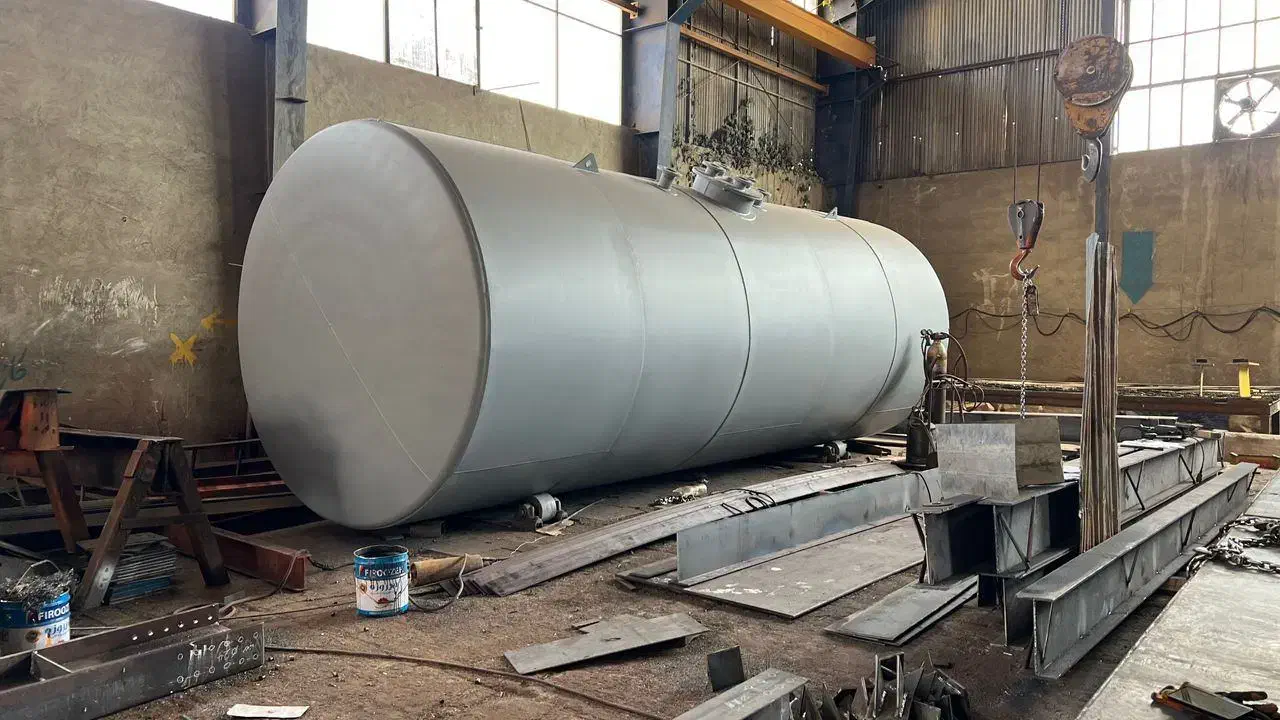 مخزن جایگاه سوخت پمپ بزین شرکت نفتی|ماشینآلات صنعتی|شیراز, نجم آباد|دیوار