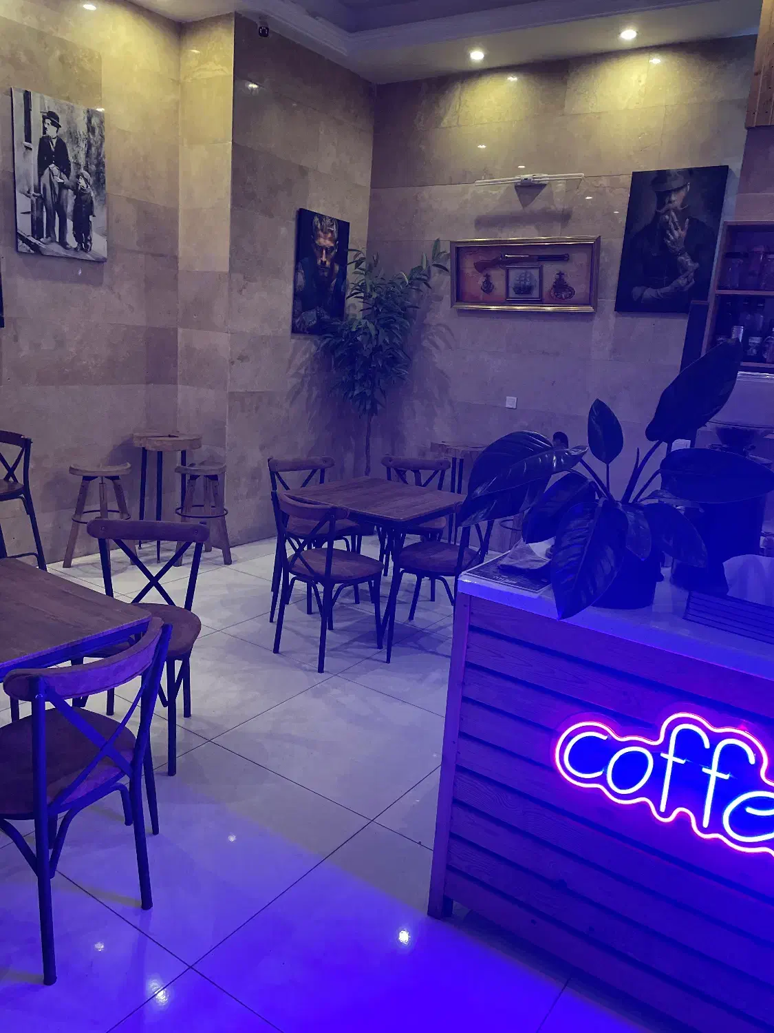 باریستا|استخدام خدمات فروشگاه و رستوران|پاکدشت, پاکدشت (مامازند)|دیوار