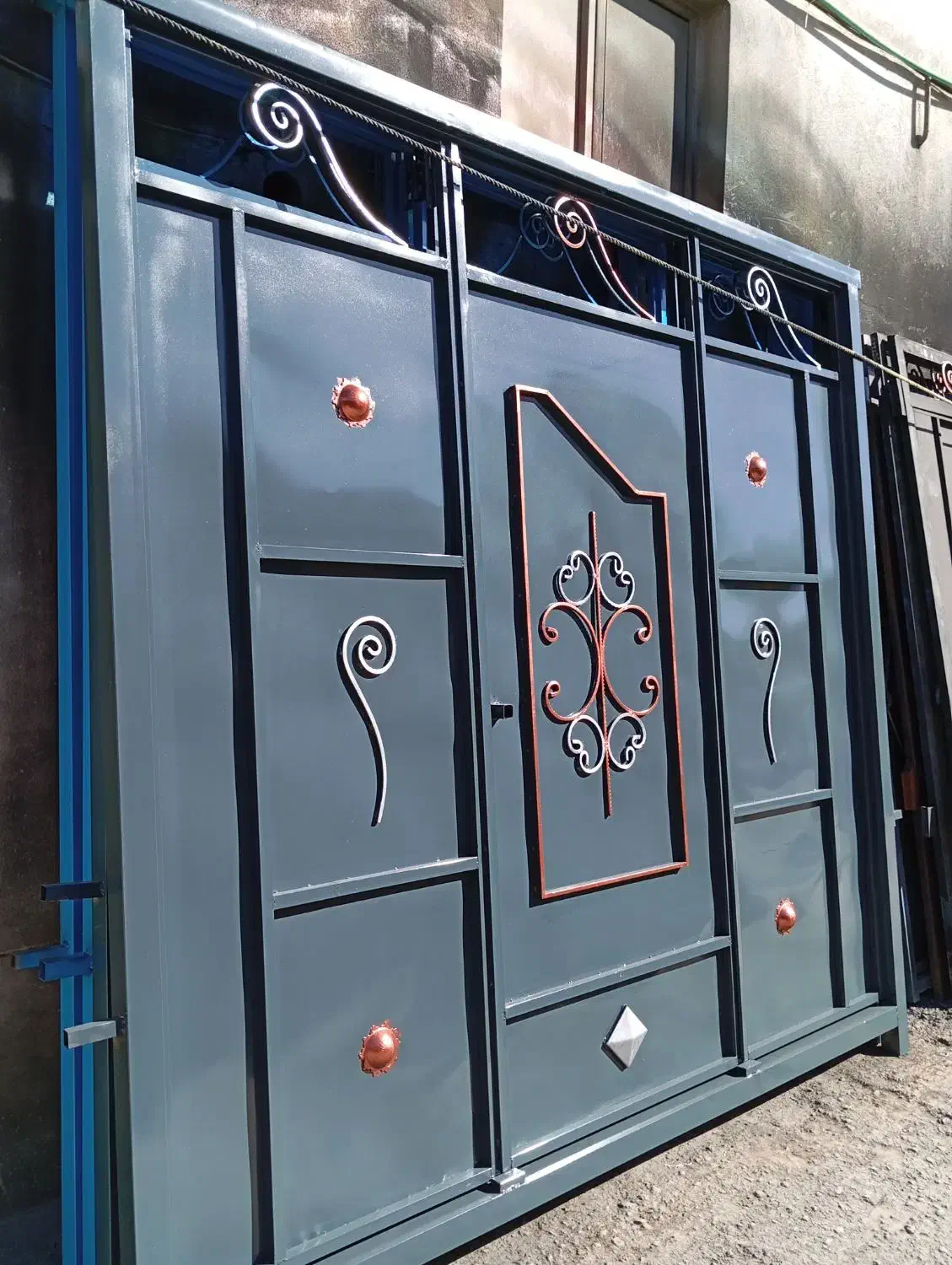 درب ماشین رو حیاط آهنی سه لنگه|مصالح و تجهیزات ساختمان|اردبیل, |دیوار