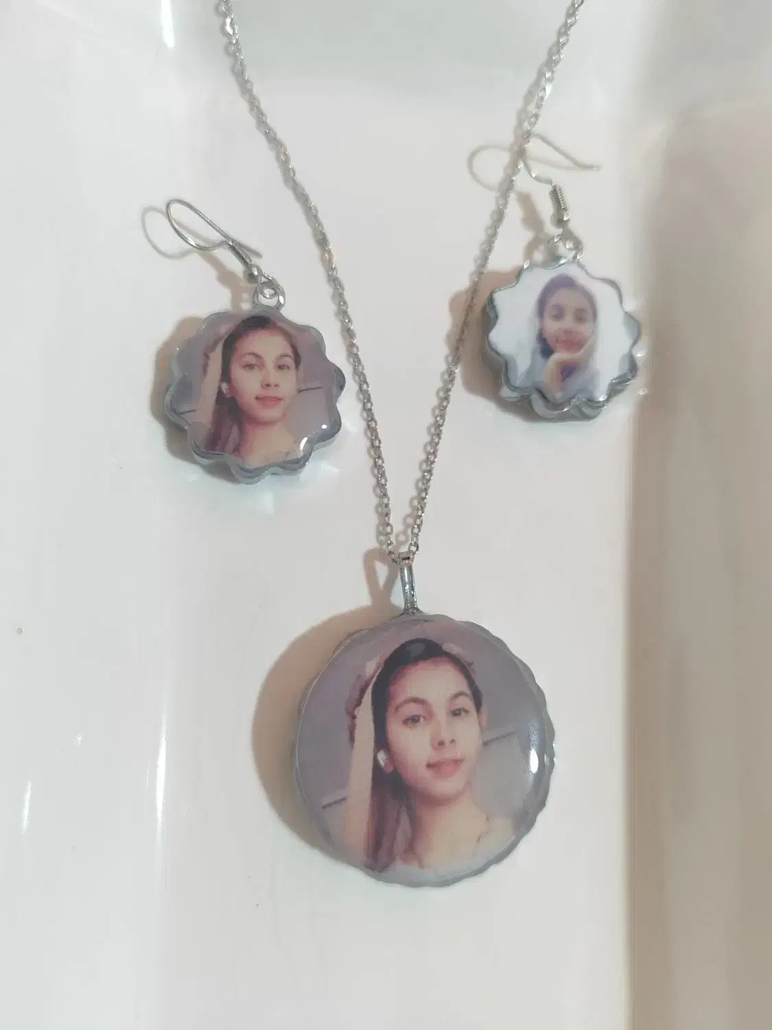 زیورآلات رزینی رنگ ثابت|بدلیجات|صدرا-فارس, فاز ۱|دیوار