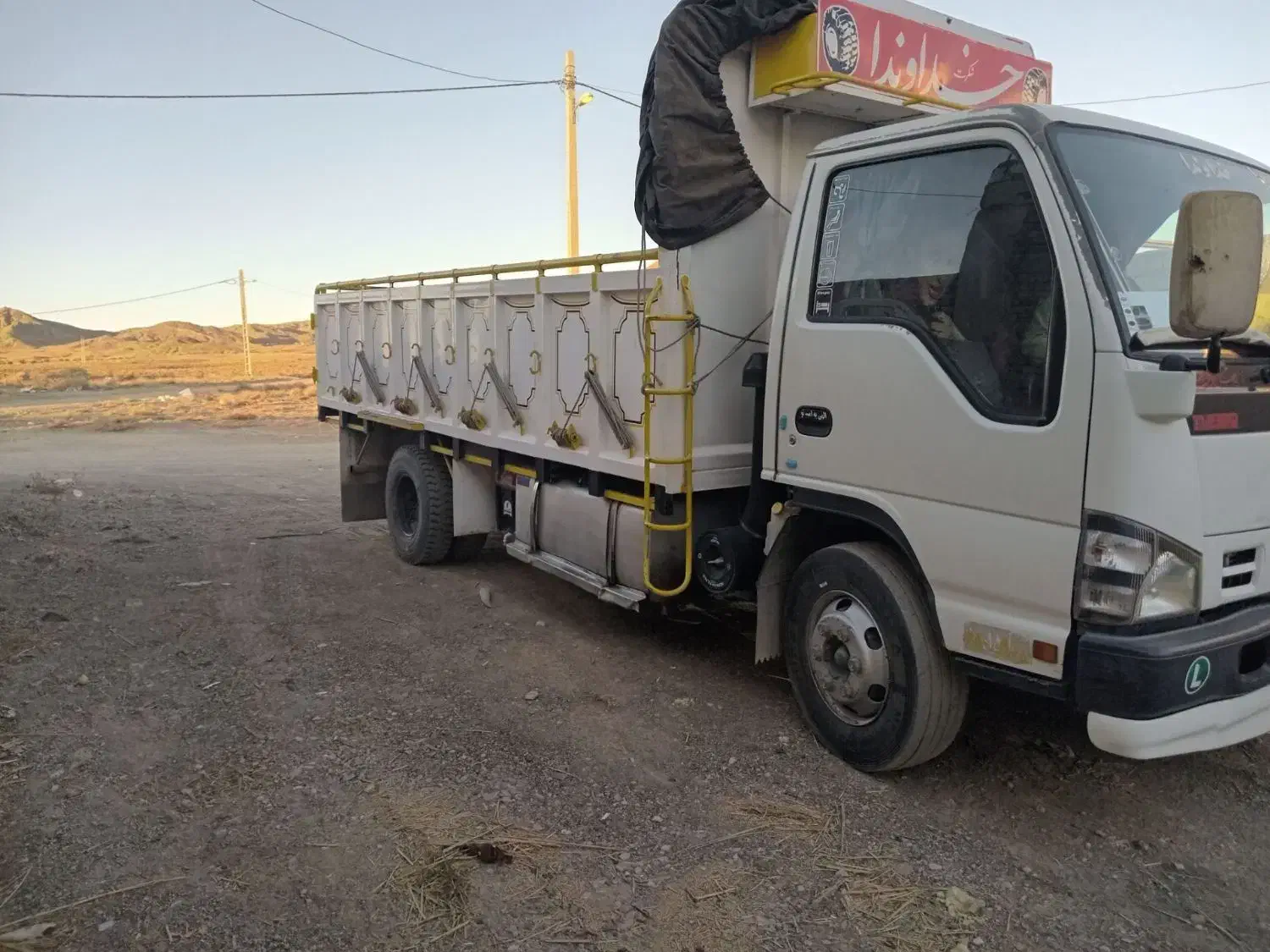 ایسوزو مدل۸۹|خودرو سنگین|بافت, |دیوار