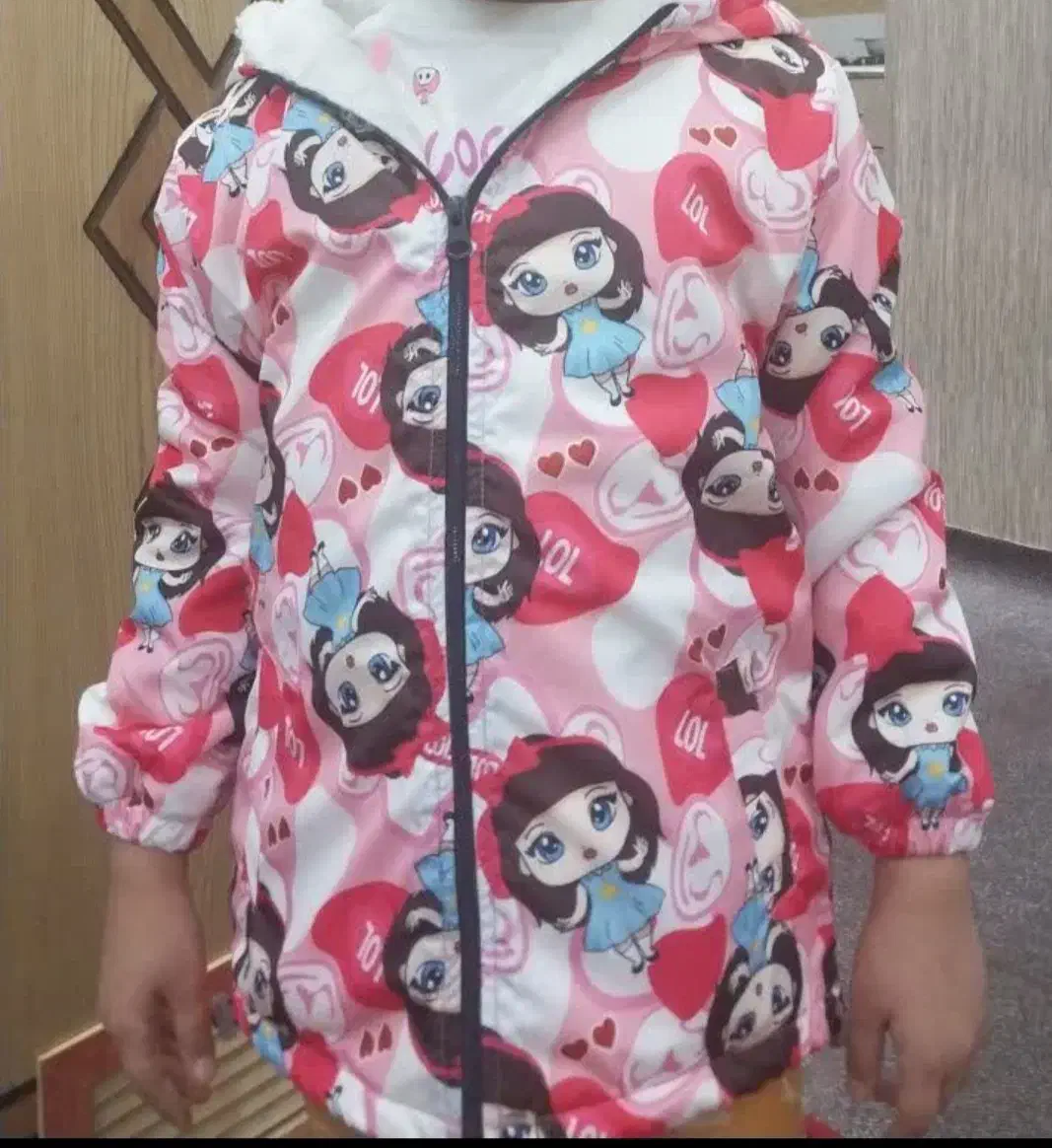 سویشرت تو خز دخترانه سایز ۵۰|کفش و لباس بچه|نجف‌آباد, امیرآباد|دیوار