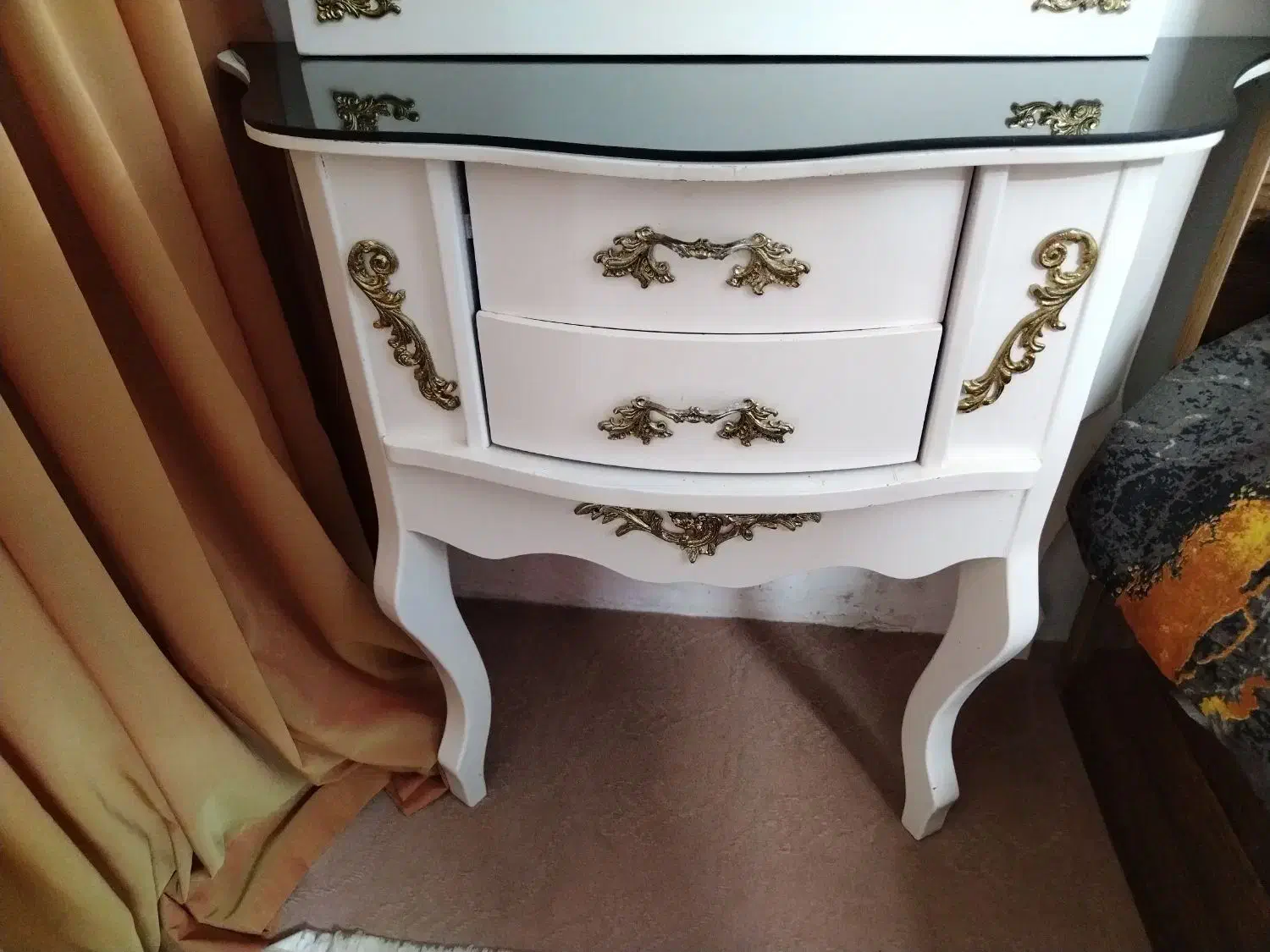 کنسول و ایینه|بوفه، ویترین، کنسول|گلبهار, شهر جدید گلبهار|دیوار