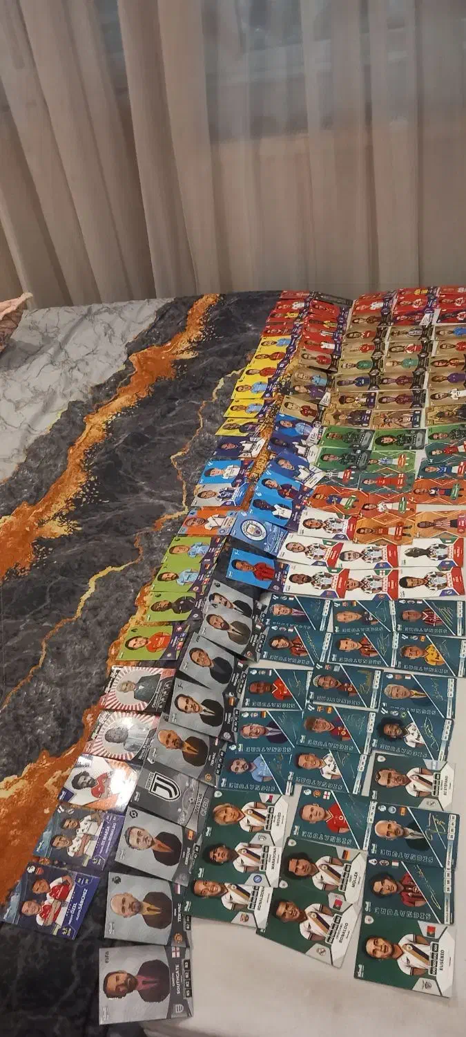 کیمدی فوتبال|کلکسیون اشیاء عتیقه|آستانه اشرفیه, |دیوار