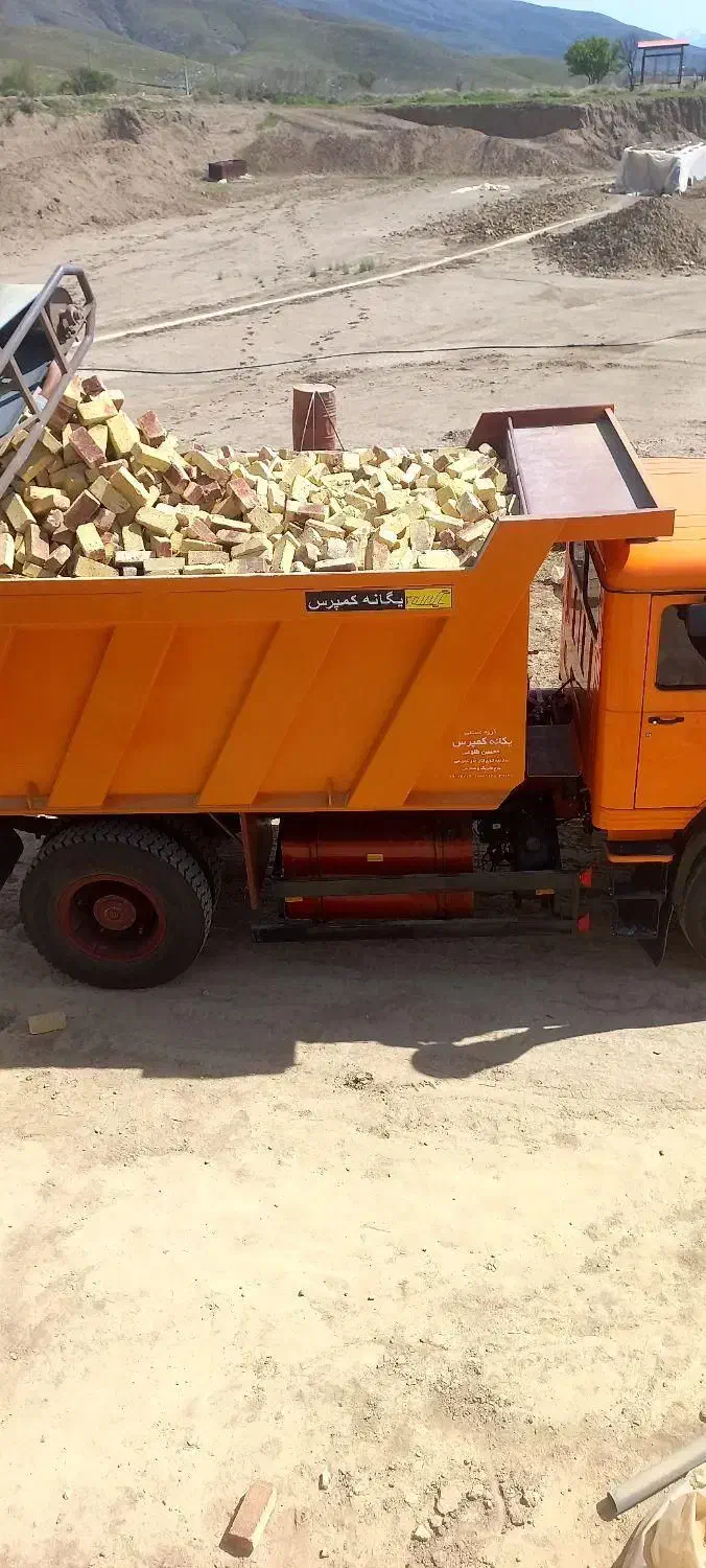 حمل شن و ماسه وخاک وپوکه معدنی وآجرونخاله ساختمانی|خدمات حمل و نقل|محمدیه-قزوین, |دیوار
