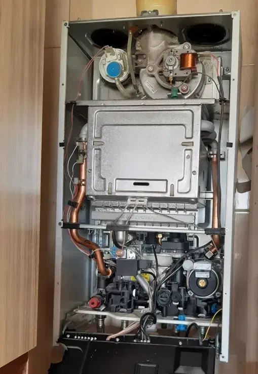 سرویس پکیج و را دیاتور|آبگرمکن، پکیج، شوفاژ|گلبهار, شهر جدید گلبهار|دیوار