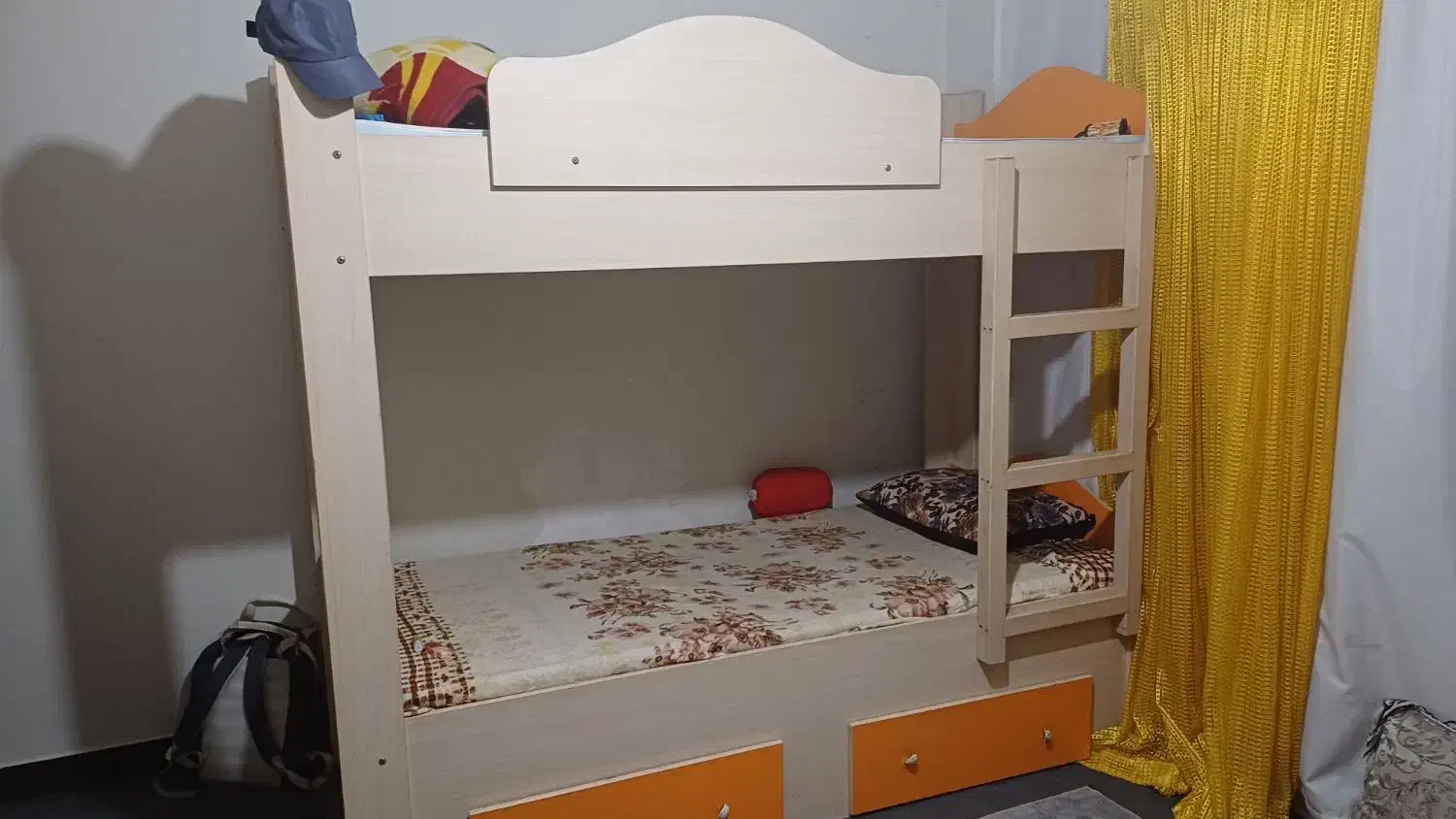 تخت چوبی دو طبقه|تخت و سرویس خواب|اراک, |دیوار