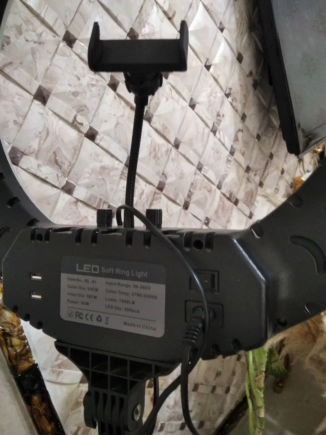 رینگ لایت سایزبزرگ و پرنور|لامپ و چراغ|گرگان, |دیوار