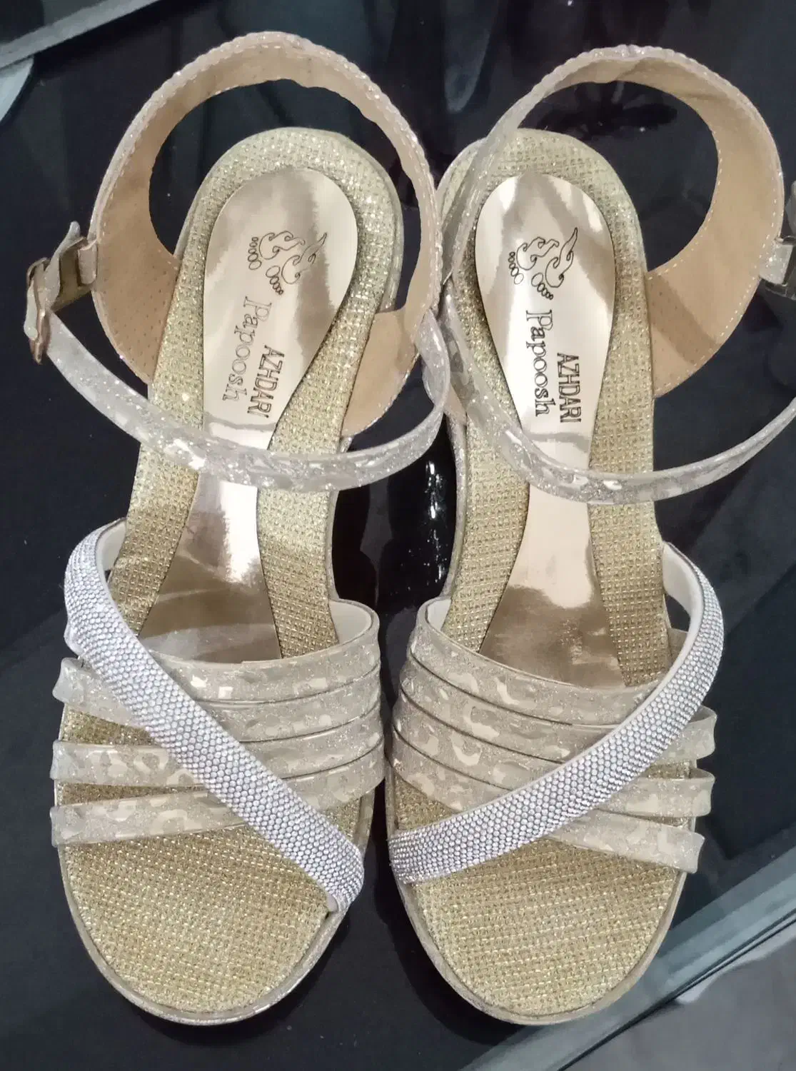 کفش صندل|کیف، کفش، کمربند|دهلران, |دیوار