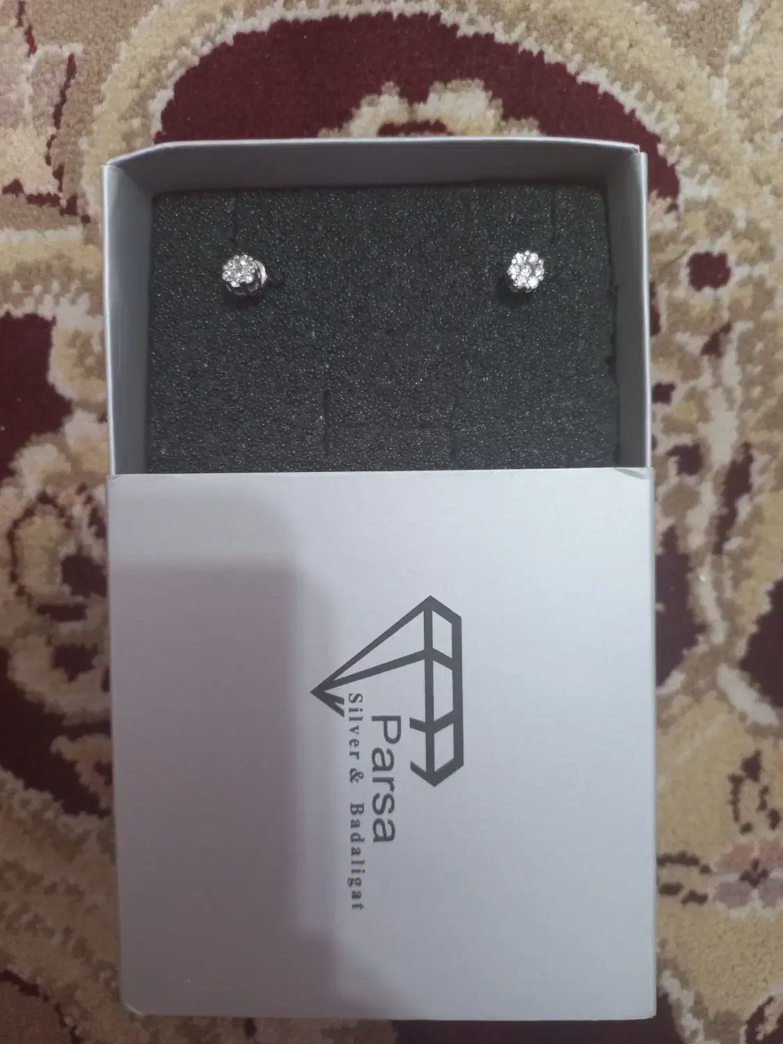 گوشواره میخی نو|بدلیجات|رشت, حمیدیان|دیوار