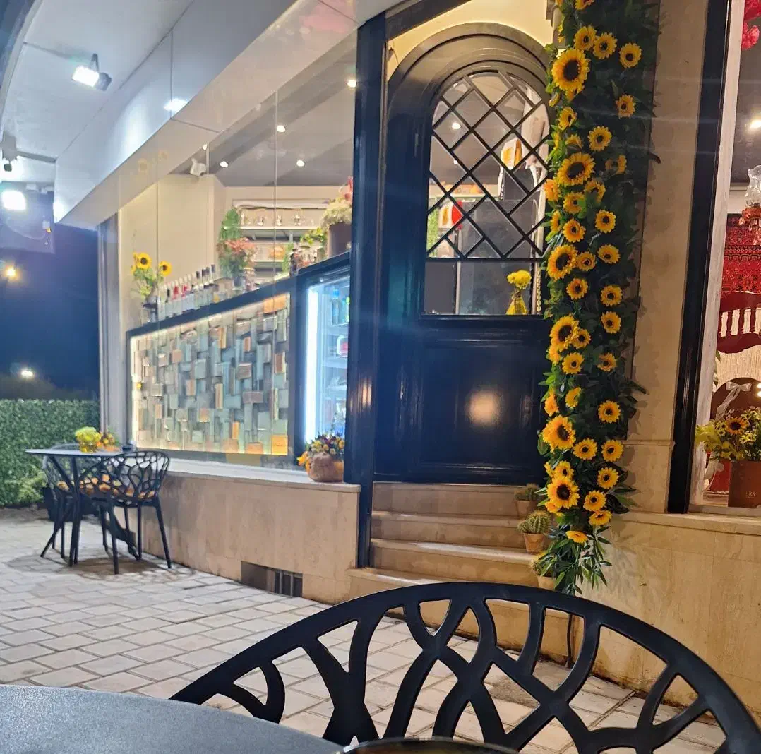 کافه عبور|استخدام خدمات فروشگاه و رستوران|کاشان, زیدی|دیوار