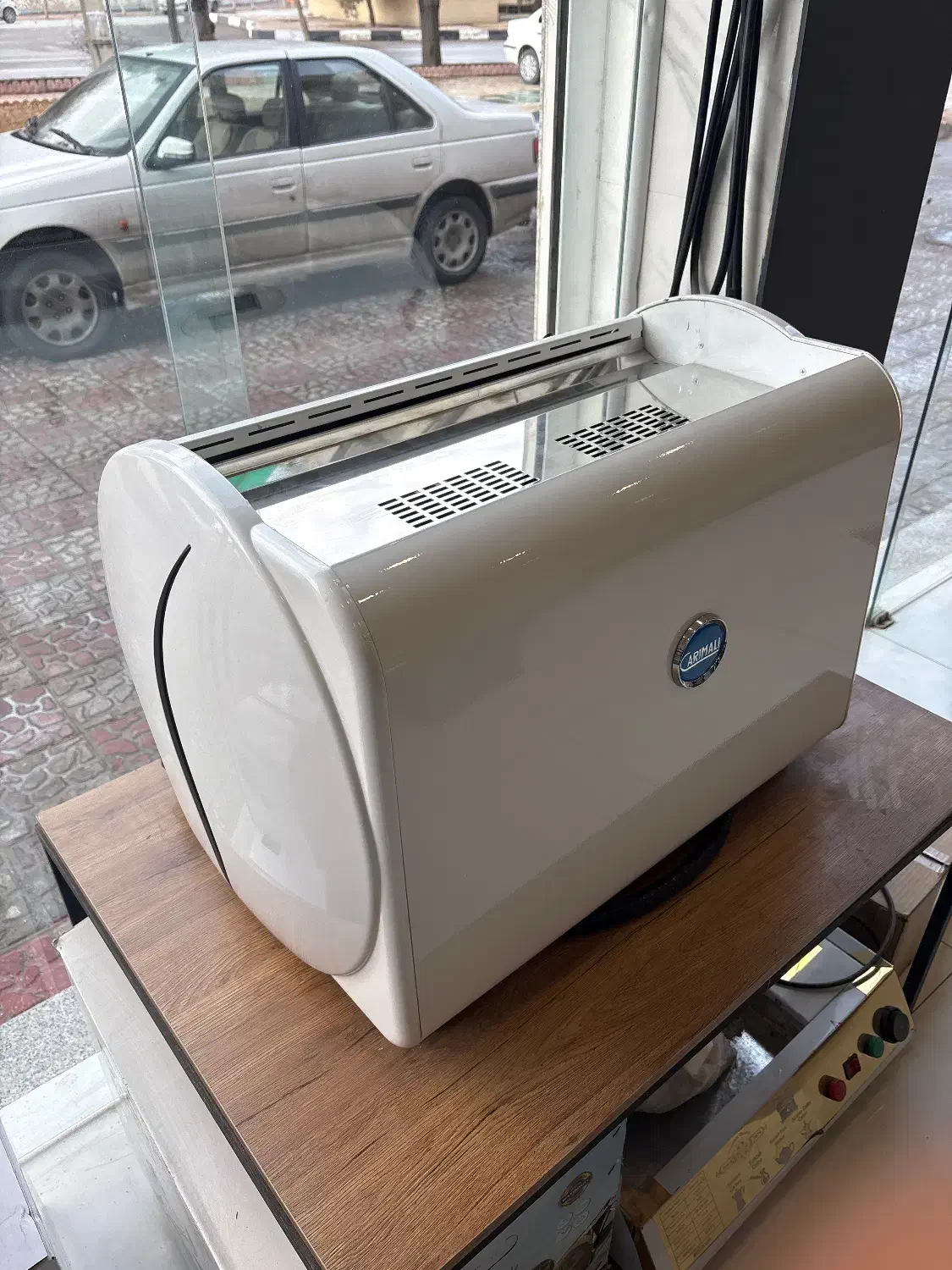 اسپرسوساز ۰۰۰|کافی‌شاپ و رستوران|زرقان, |دیوار