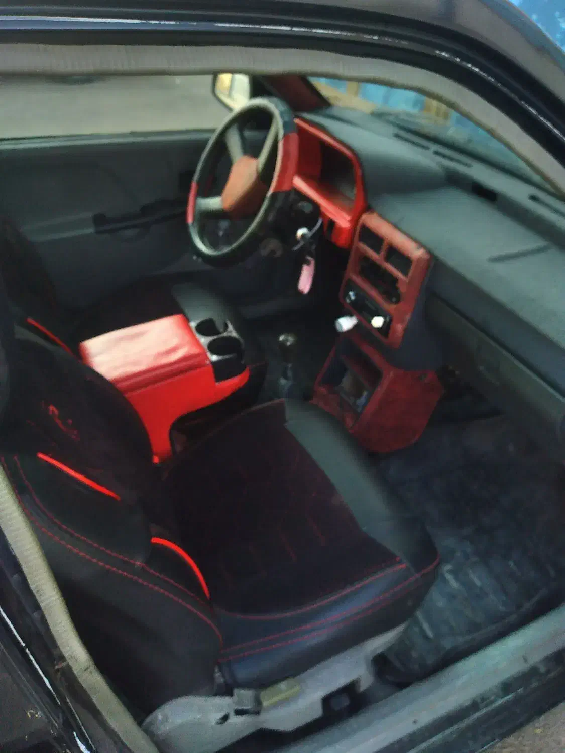 پراید مدل 83 رنگ مشکی|خودرو سواری و وانت|اصفهان, کوی راه حق|دیوار