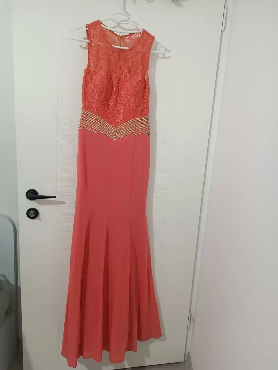 لباس مجلسی|لباس|شیراز, دکتر حسابی|دیوار