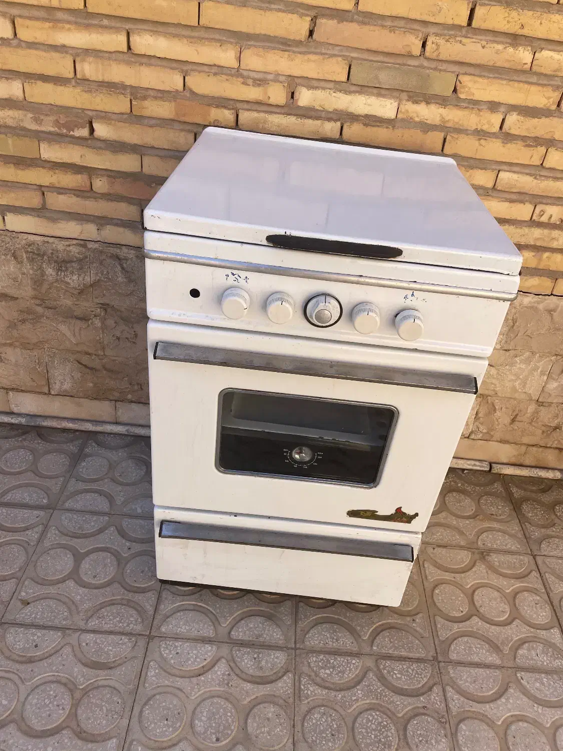 گاز فر خارجی قدیمی|اجاق گاز و لوازم برقی پختوپز|یزد, |دیوار