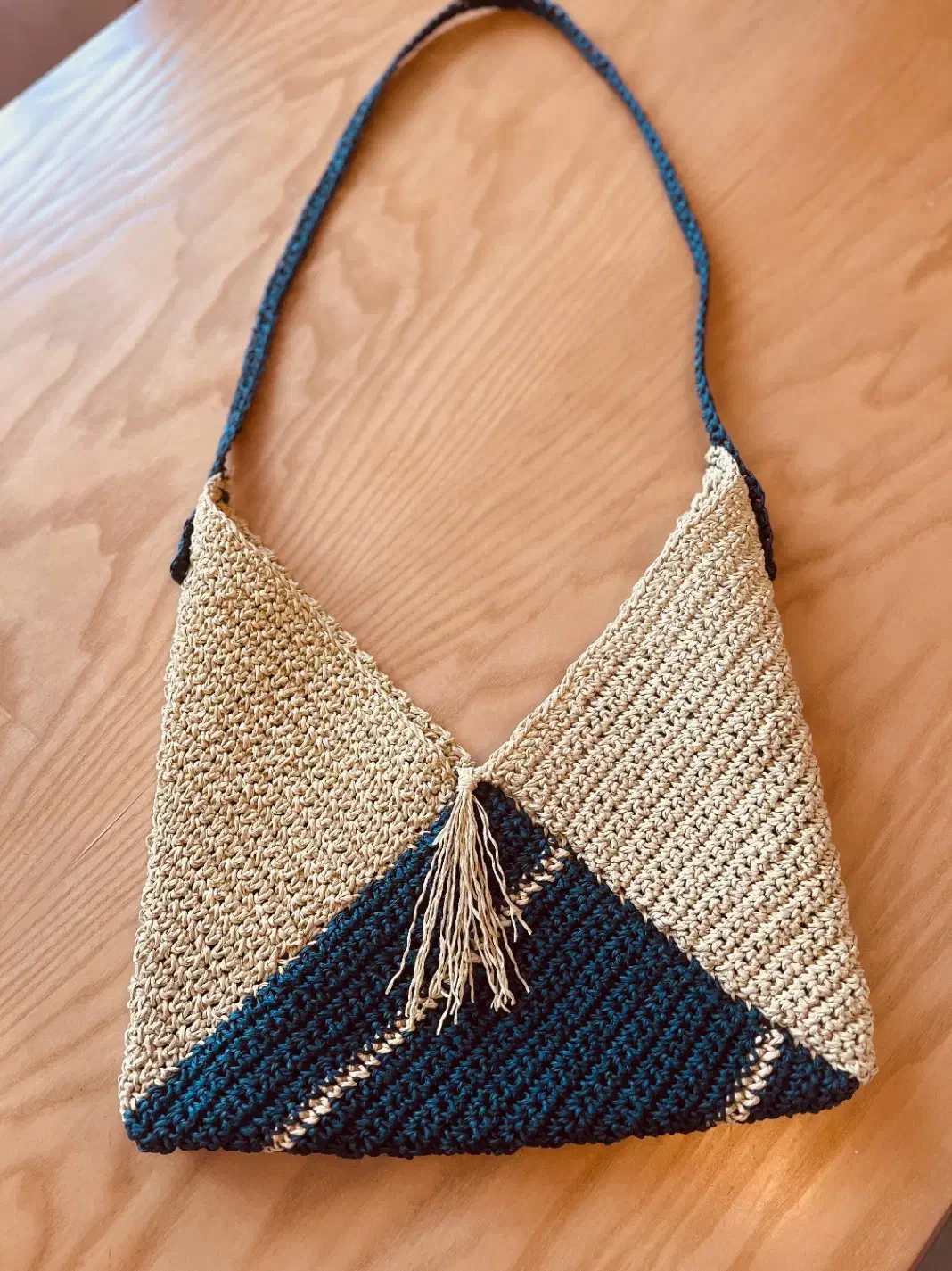 دست بافتهای رافیا|کیف، کفش، کمربند|رشت, شالکو|دیوار