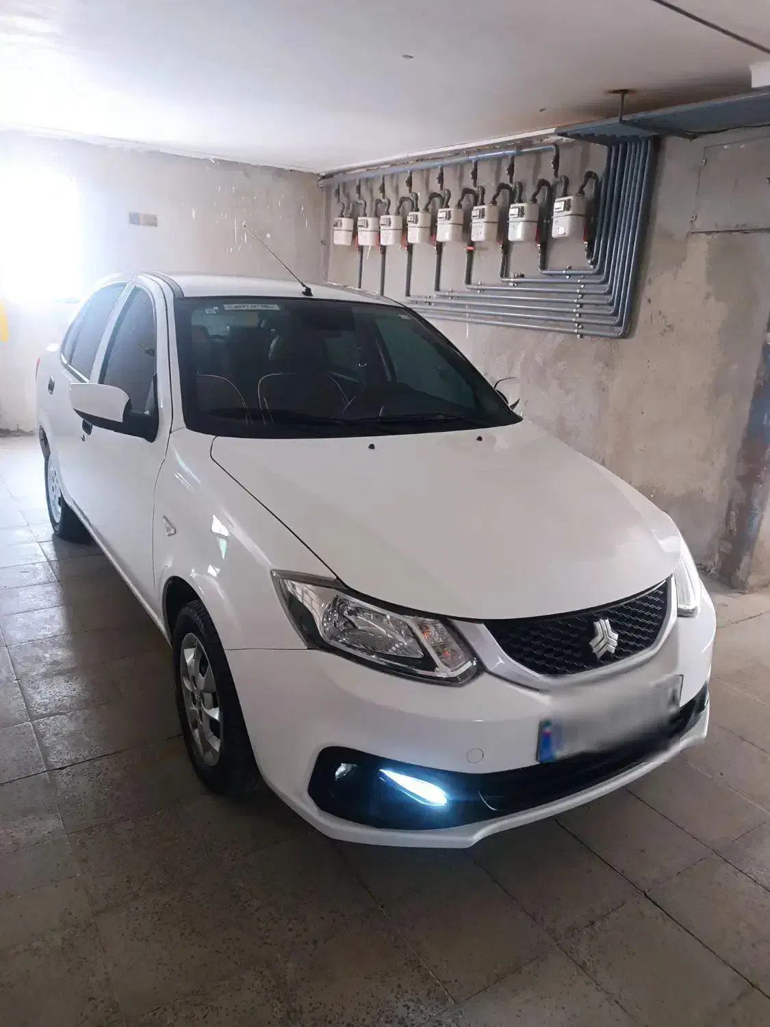 ساینا s مدل ۴۰۳ استاندارد ۸۵ گانه|خودرو سواری و وانت|هشتگرد, هشتگرد قدیم|دیوار