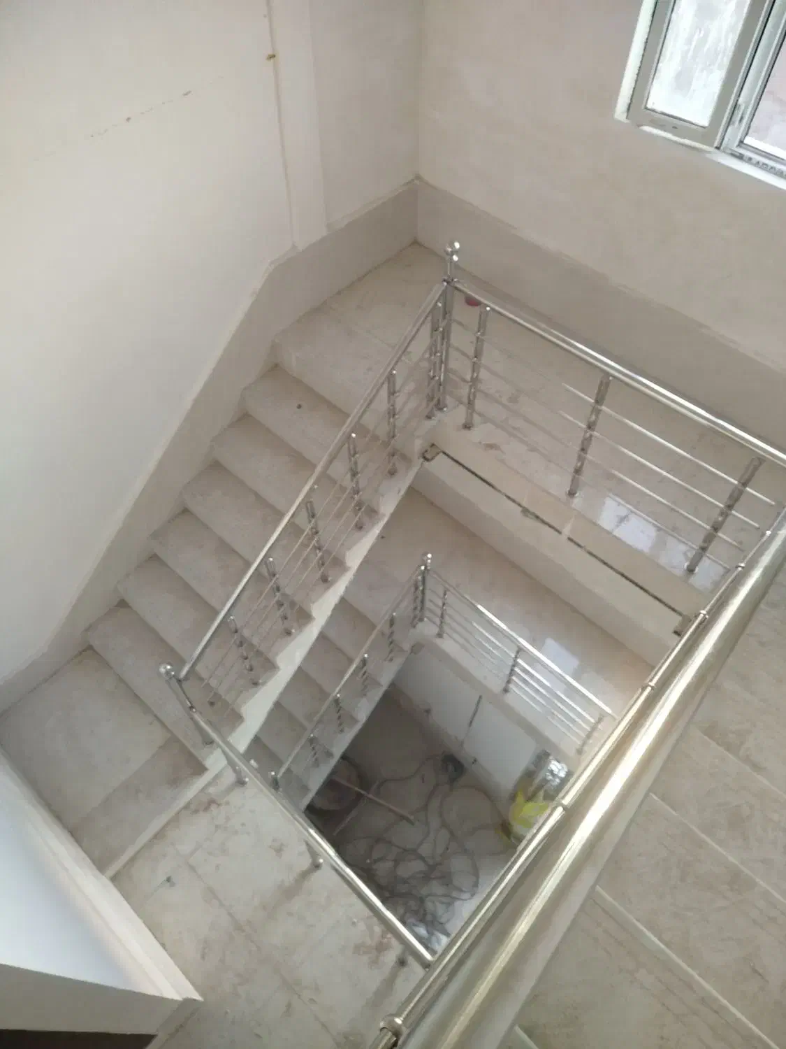 مدرن استیل (بیات)|خدمات پیشه و مهارت|خواف, |دیوار