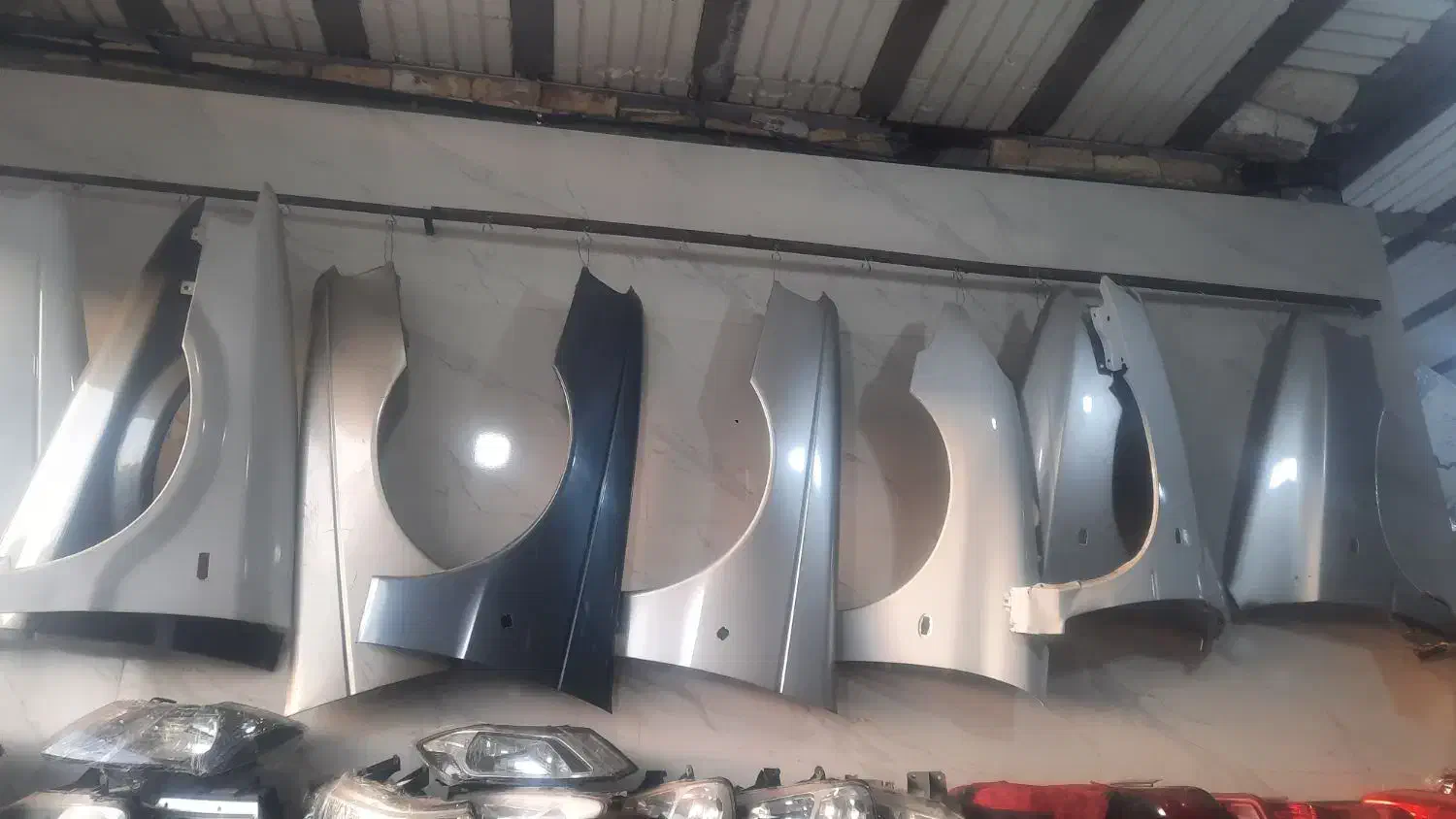 فروشنده|قطعات یدکی و لوازم جانبی|زرندیه, |دیوار