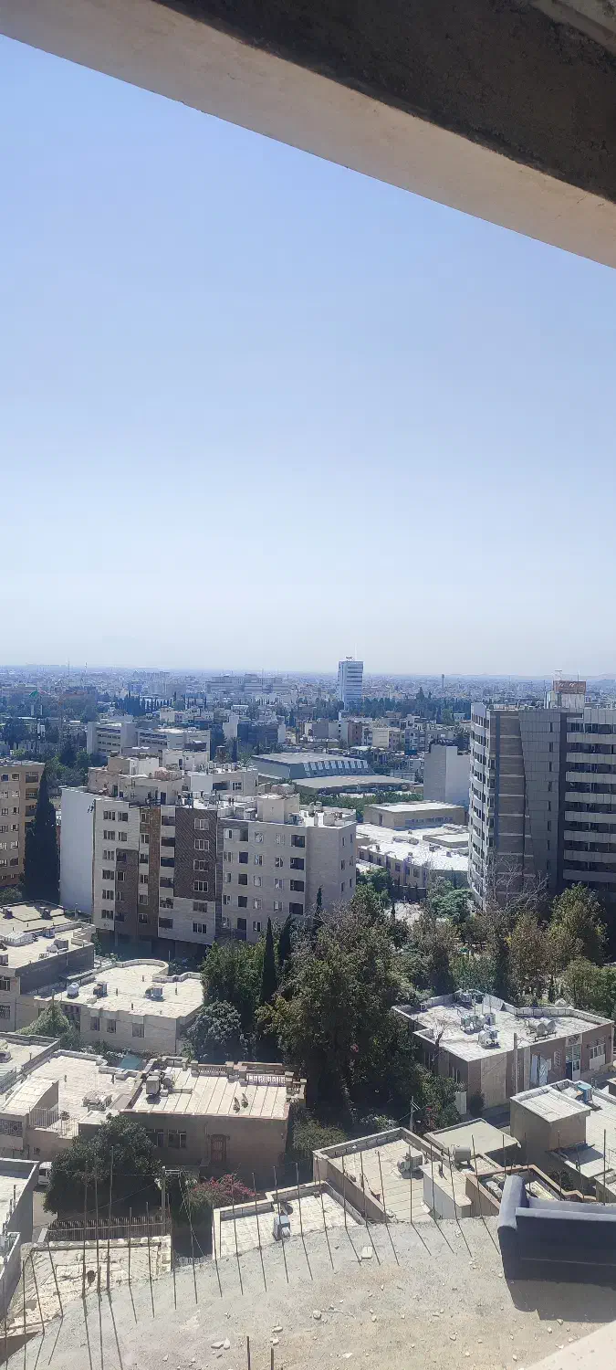 اجاره ویلایی مستقل دو طبقه سه خواب|اجارهٔ خانه و ویلا|شیراز, ابیوردی|دیوار