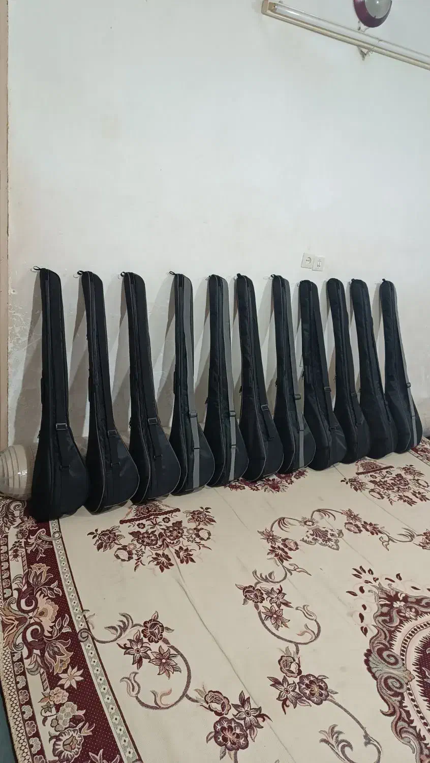 کاور دوتار برزنتی|سازهای سنتی|بجنورد, |دیوار