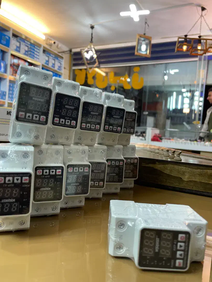 محافظ ولتاژ ۶۳ آمپر کاربیست دارای ۲۴ ماه ضمانت|مصالح و تجهیزات ساختمان|ملایر, |دیوار