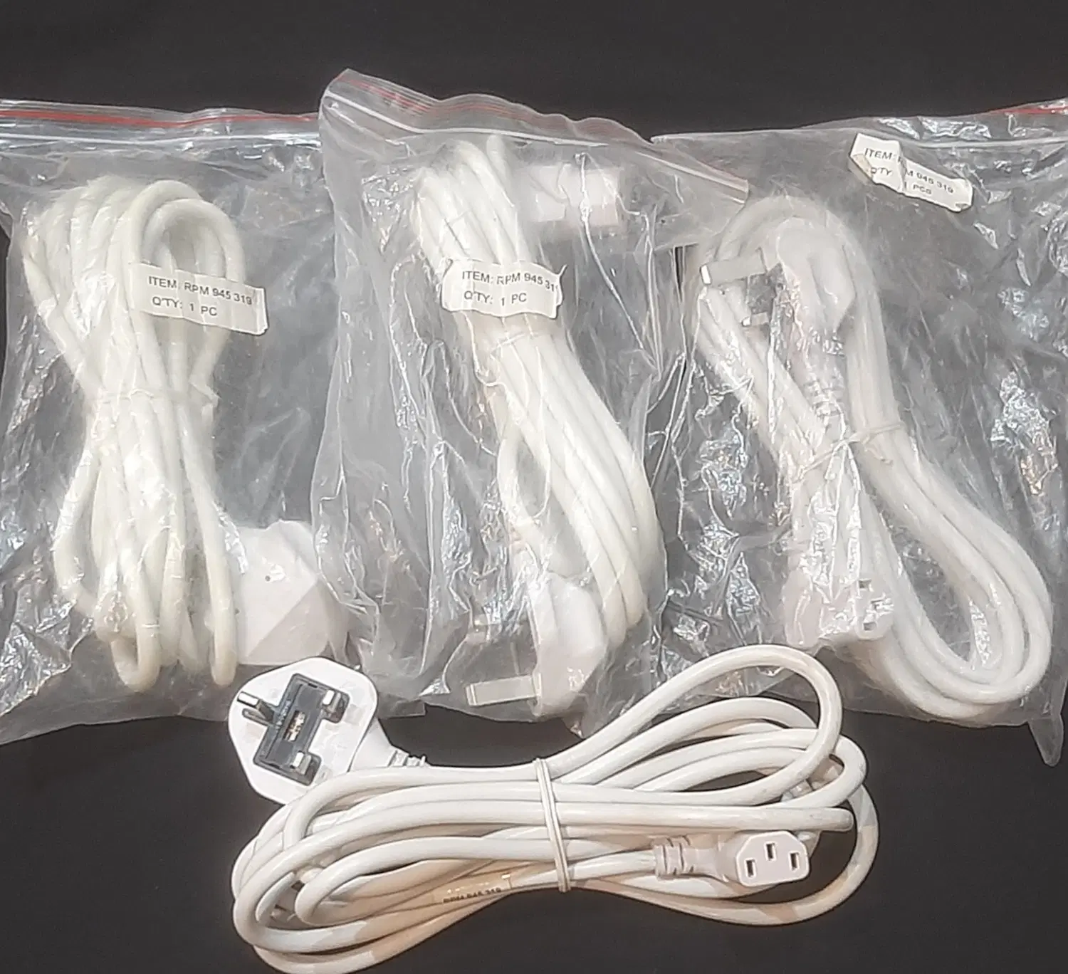 کابل برق لوازم خانگی 4 متری 13 آمپر فیوزدار|سایر لوازم برقی|تهران, شهرک چیتگر|دیوار
