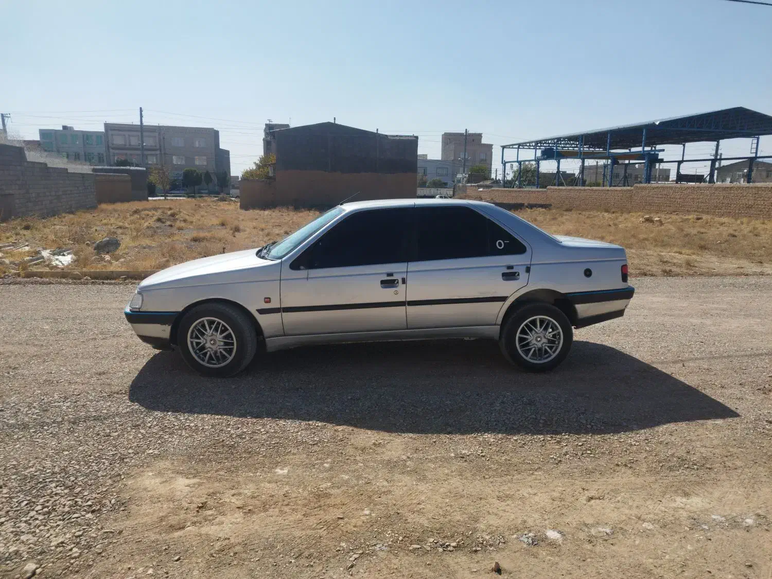 پژو ۴۰۵|خودرو سواری و وانت|کمیجان, |دیوار