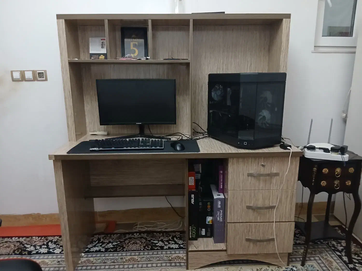 میز کامپیوتر طرح چوب|میز تحریر و کامپیوتر|زاهدان, |دیوار