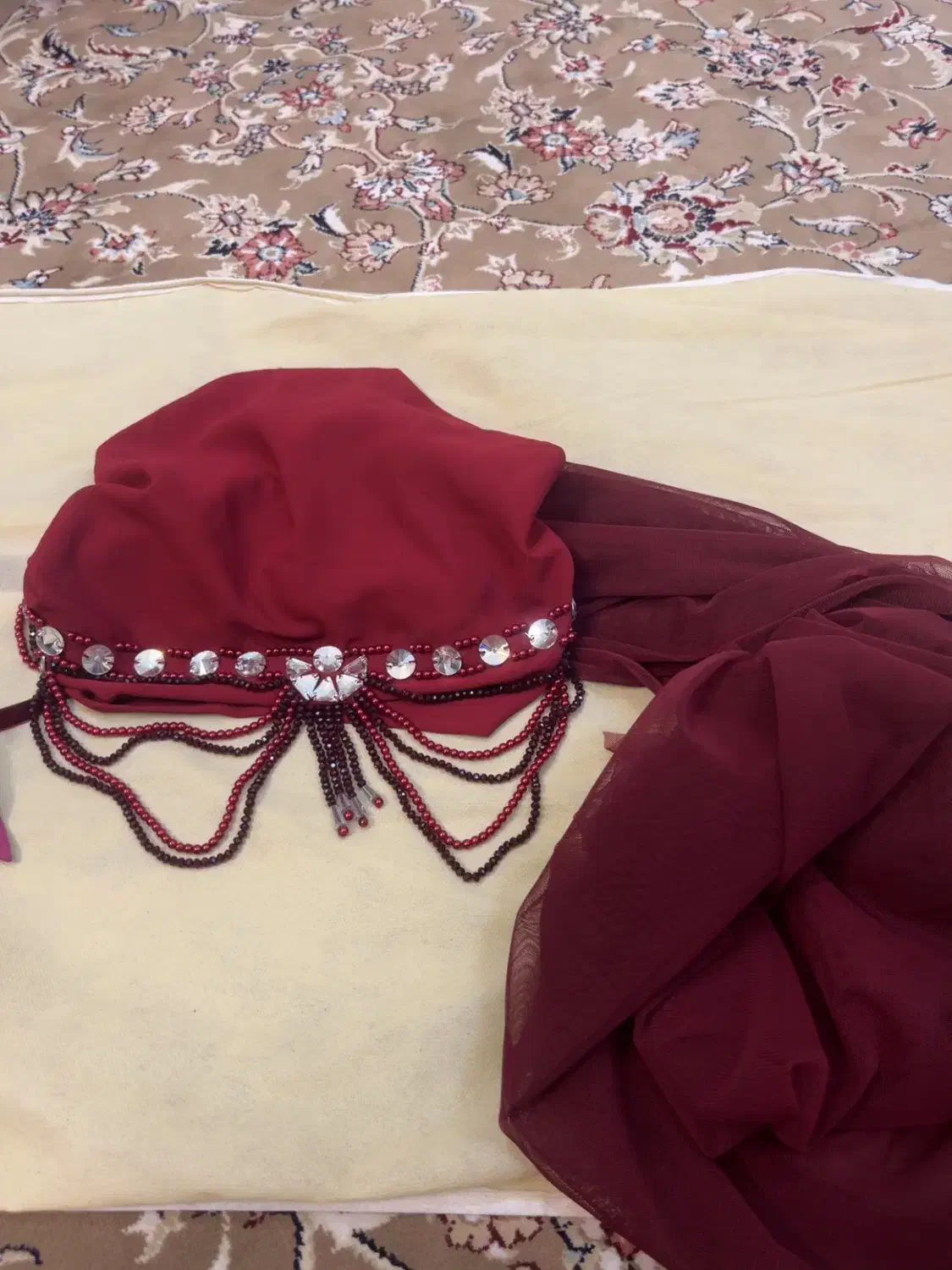 توربان مجلسی جواهر دوزی شده|لباس|شاهین‌شهر, بانک استان|دیوار