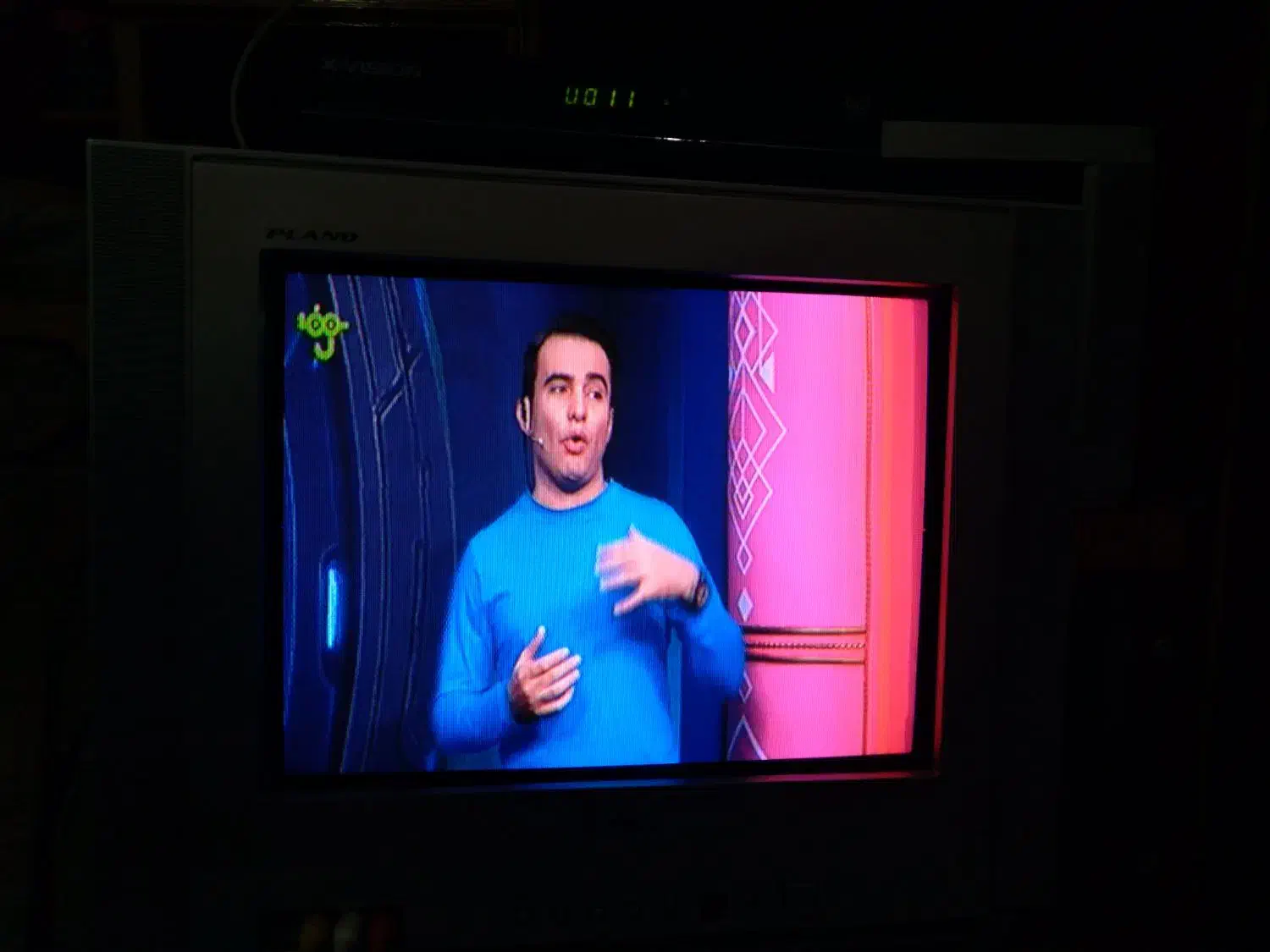 تلویزیون ۱۴ اینچ سامسونگ|تلویزیون و پروژکتور|مشهد, هفت تیر (آب و برق)|دیوار