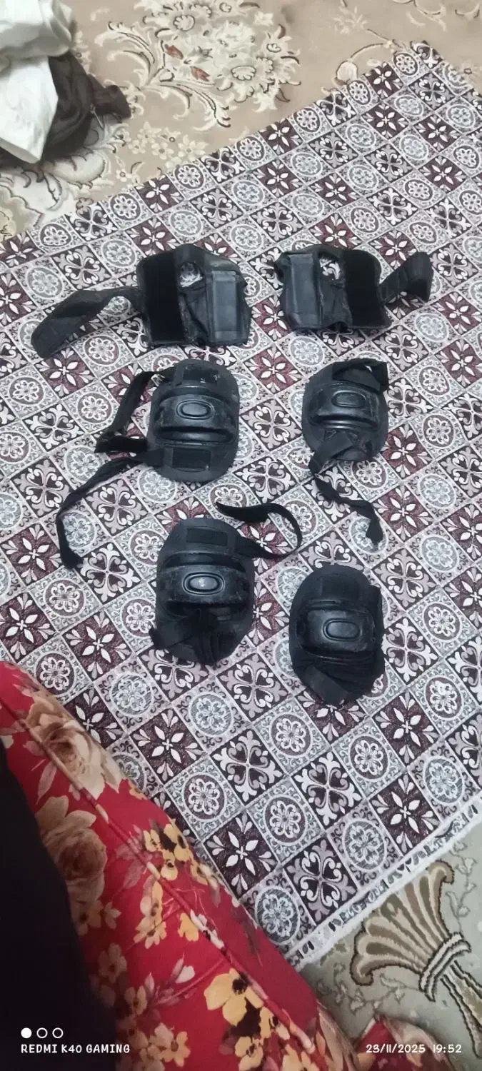 اسکیت سایز ۴۰ تا ۴۴ با چرخ یدک و لوازم|دوچرخه، اسکیت، اسکوتر|تهران, جوادیه تهرانپارس|دیوار