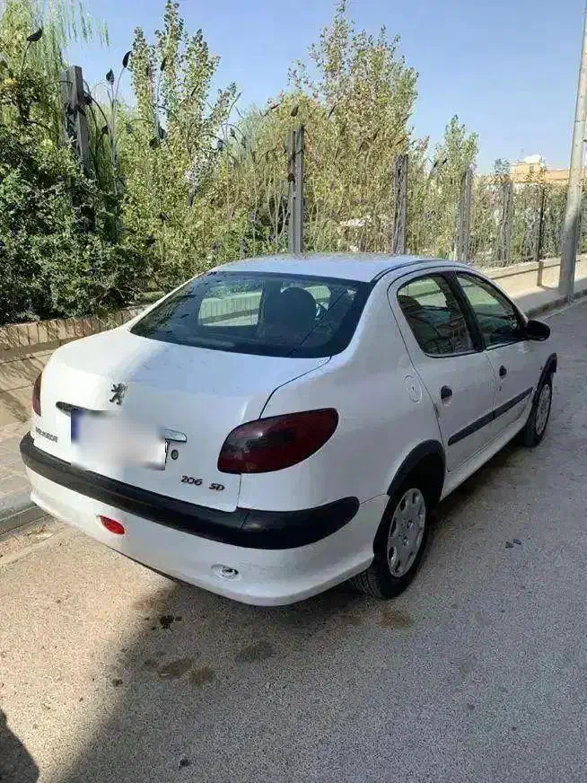 پژو 206 صندوقدار 90 کمکار/تک برگ|خودرو سواری و وانت|اصفهان, شهرک کاوه|دیوار