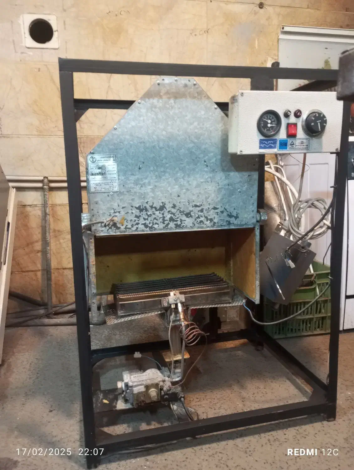 سرویس انواع پکیج آبگرمکن و پمپ آب بازدید رایگان|خدمات پیشه و مهارت|مشهد, الهیه|دیوار