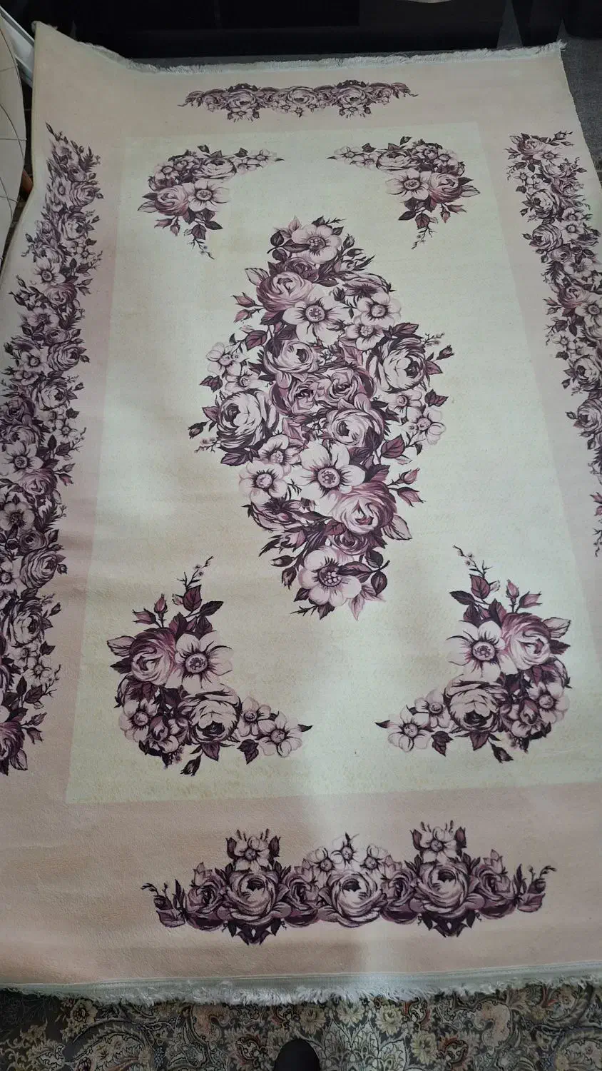 فرش 4متری تمیز|فرش|قم, شهدا|دیوار