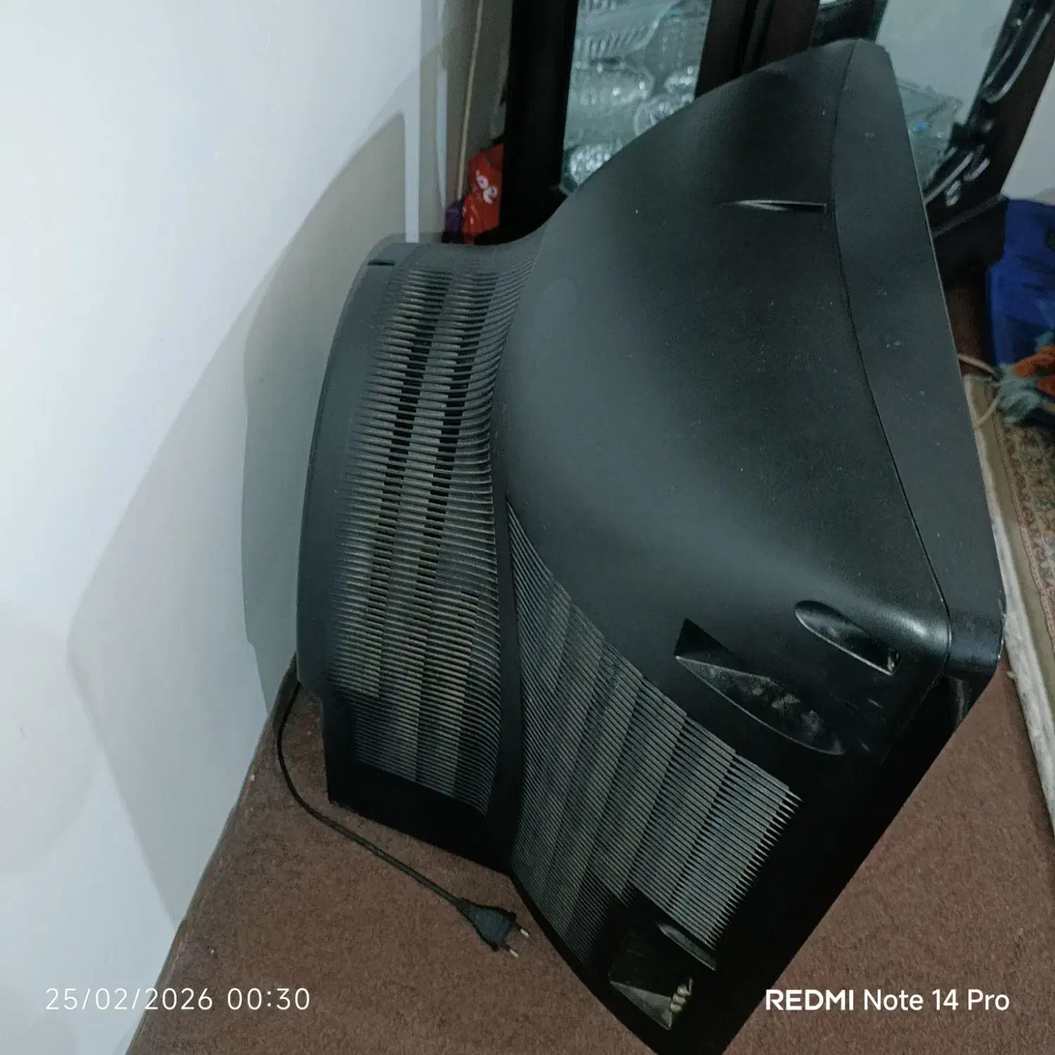 تلویزیون|تلویزیون و پروژکتور|سلماس, |دیوار