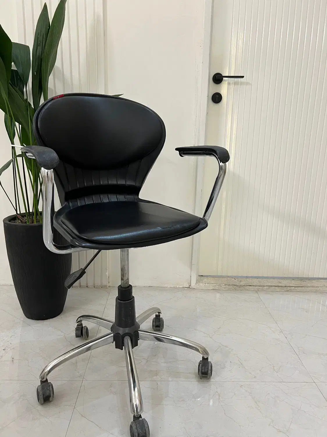 صندلی چرخدار سالن تابوره|آرایشگاه و سالنهای زیبایی|مشهد, ویلاشهر|دیوار