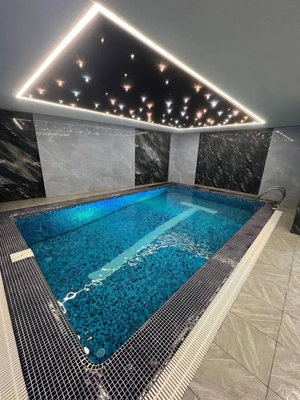 اجاره ویلا استخر سرپوشیده ابگرم باغبهادران|اجارهٔ خانه و ویلا|باغ بهادران, |دیوار